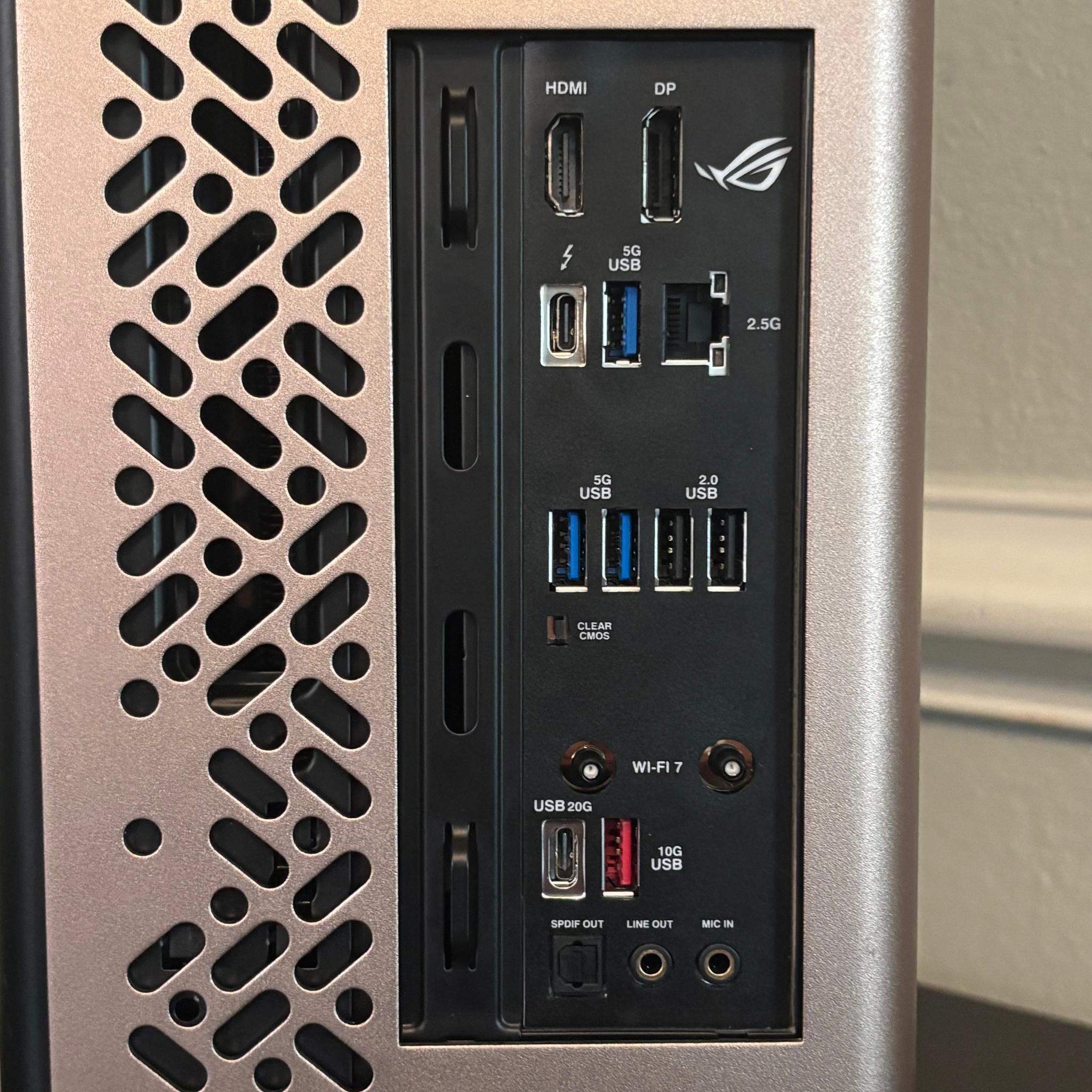 “Honey it’s for work” - 250k 5070 ITX PC
