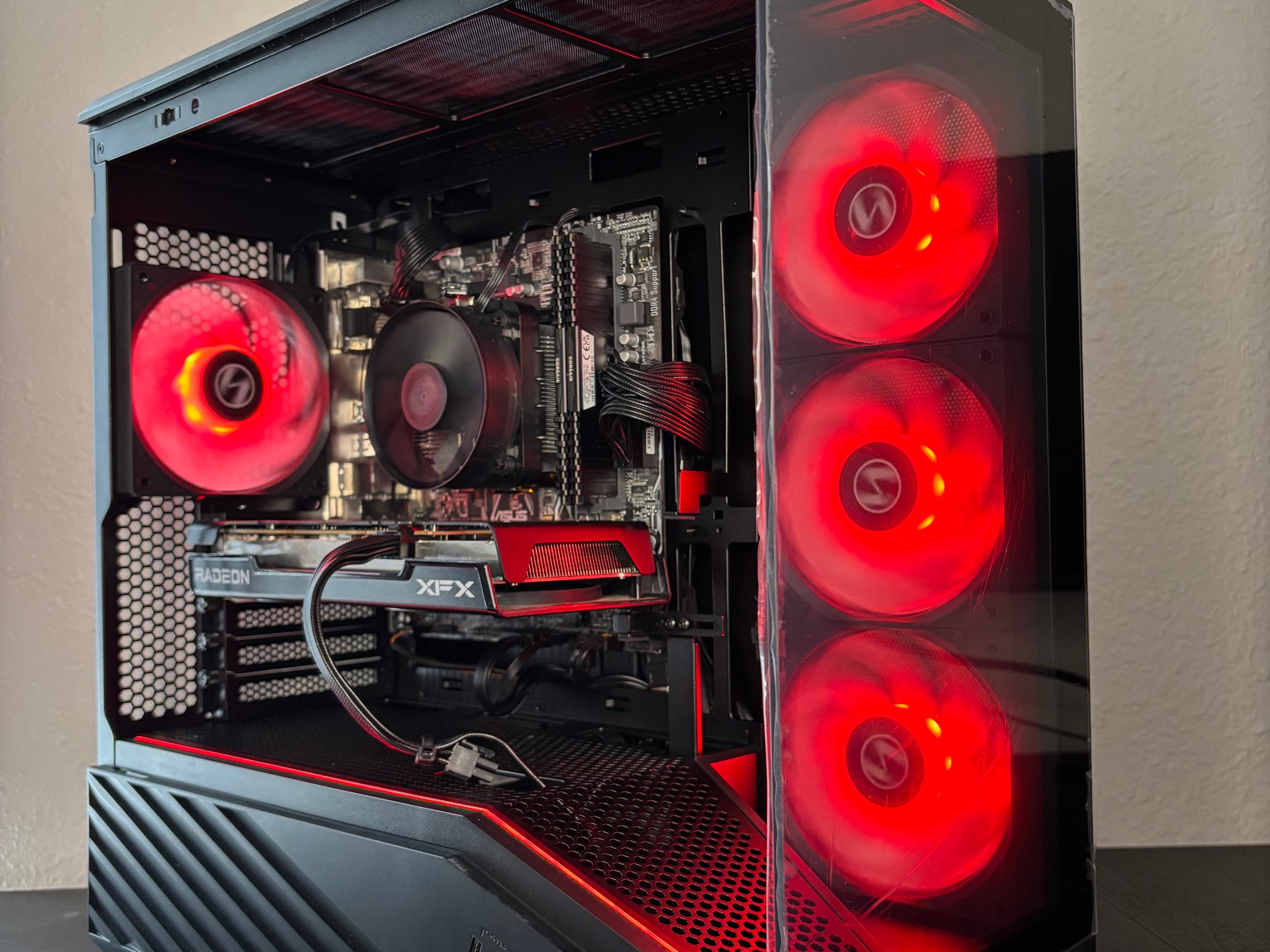 AMD PC | R5 3600 | RX 6600 | 32GB DDR4 | 2TB SATA SSD | 650W PSU