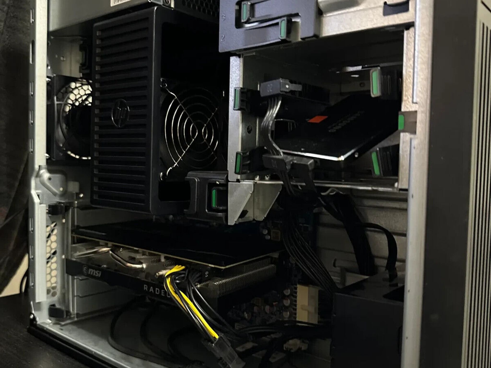 HP Z440 Workstation Xeon 2690V3 12-Core, RX 5700XT, 48GB RAM-2133MHZ, 1TB SSD