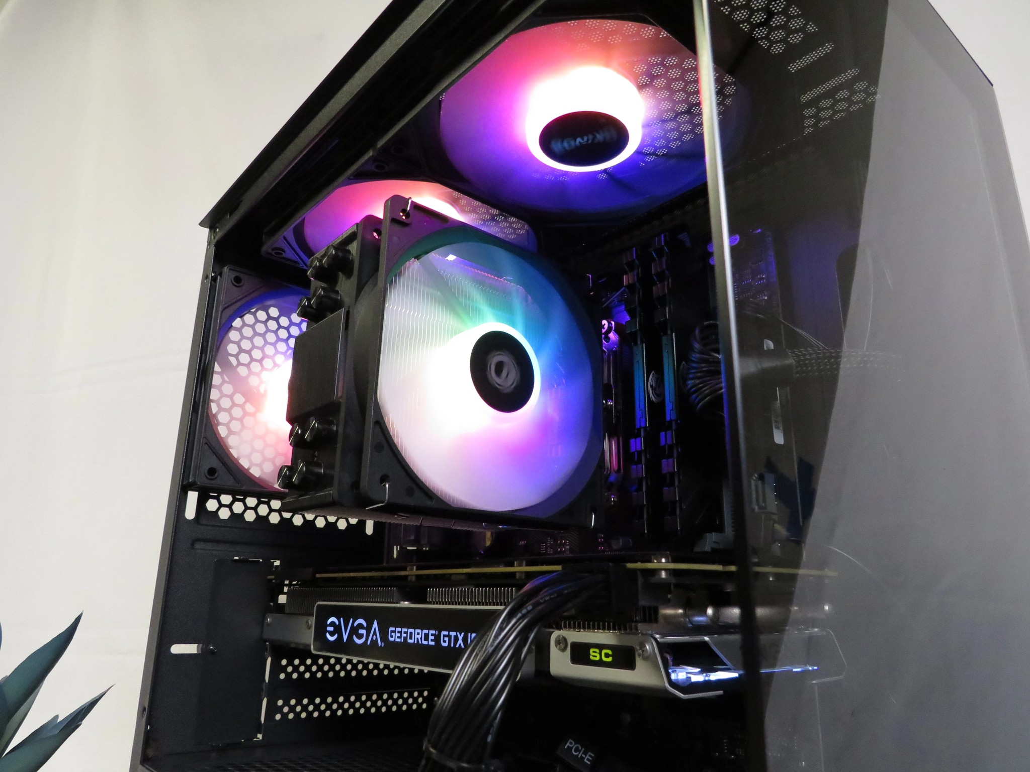 Budget gaming MASTER! Ryzen 5 2600X + GTX 1070 SC + 16 GB DDR4 + 1 TB SSD