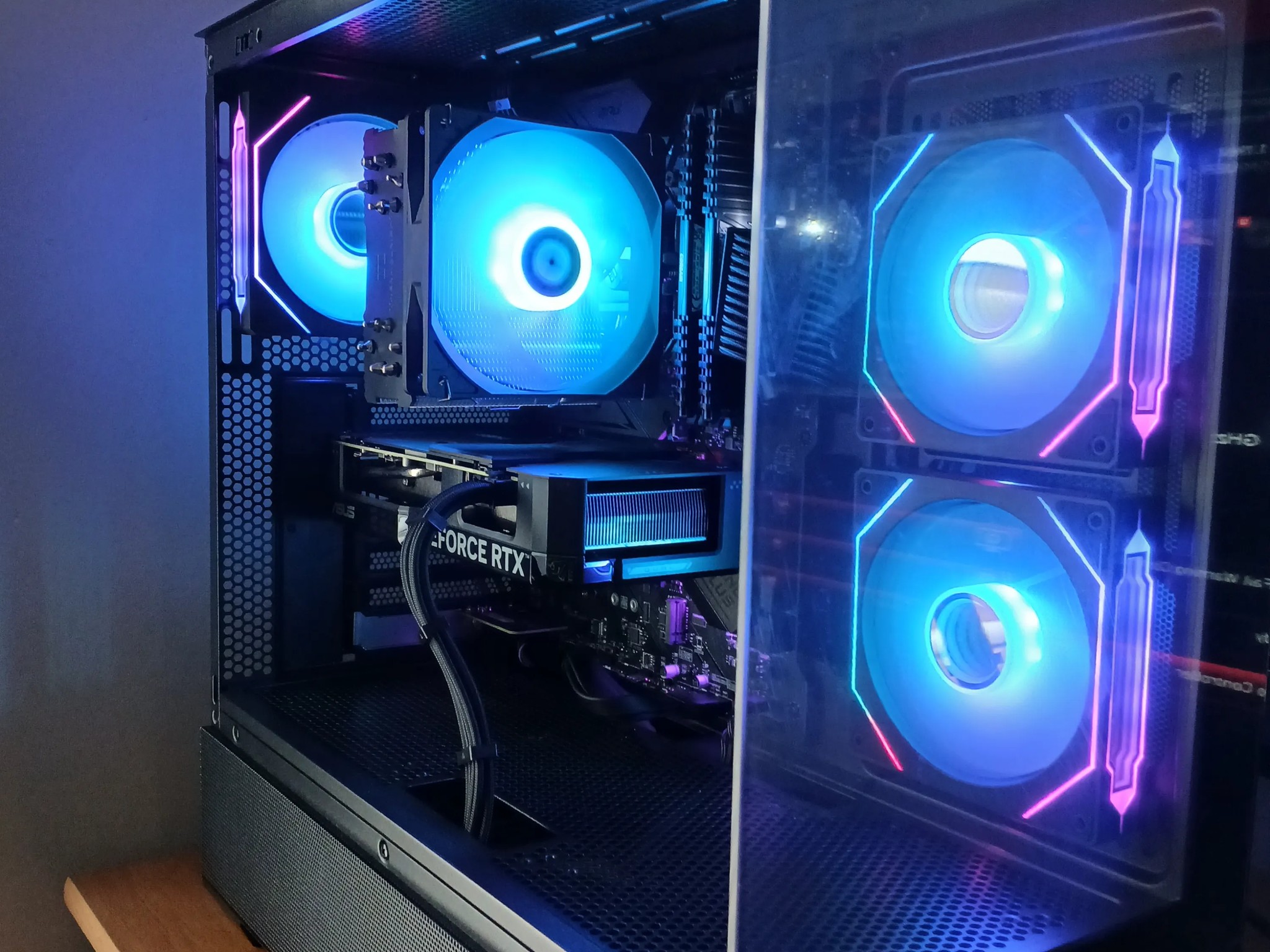 RTX 4060 Ti | Ryzen 7 5700X | 32GB RAM
