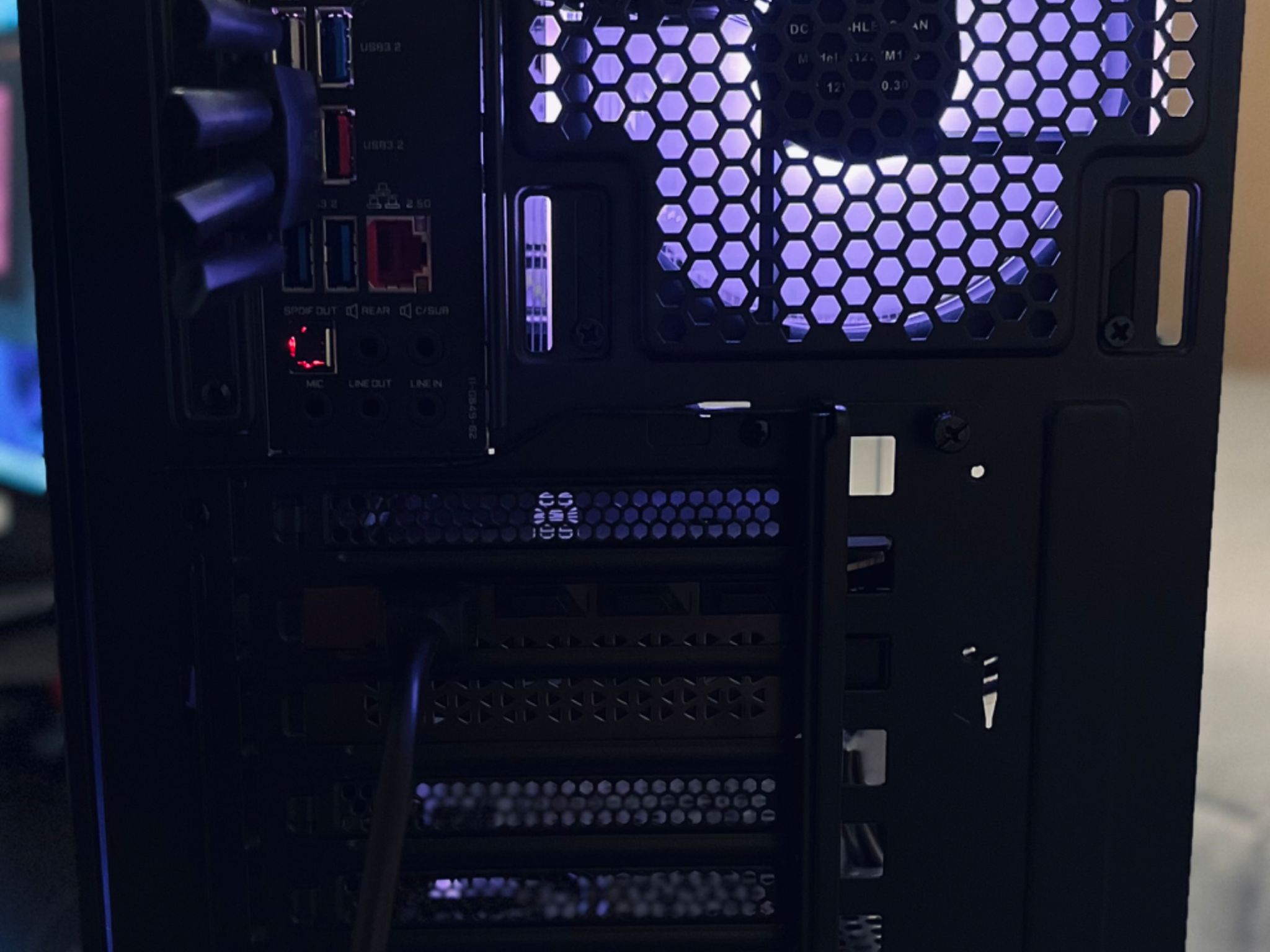 Pro Gaming PC |RTX 5060 // Ryzen 5600 // 32GB DDR4|