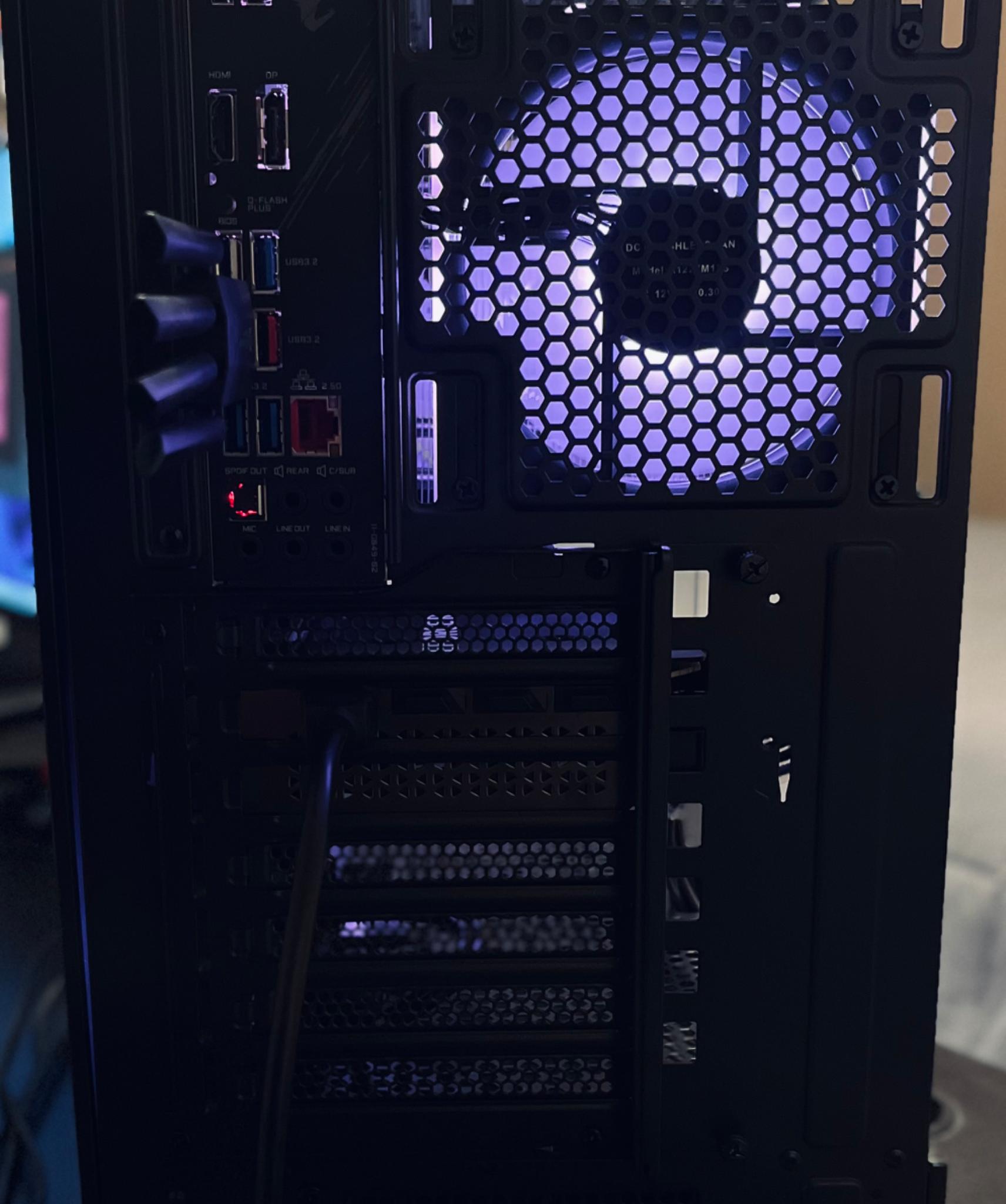 Pro Gaming PC |RTX 5060 // Ryzen 5600 // 32GB DDR4|
