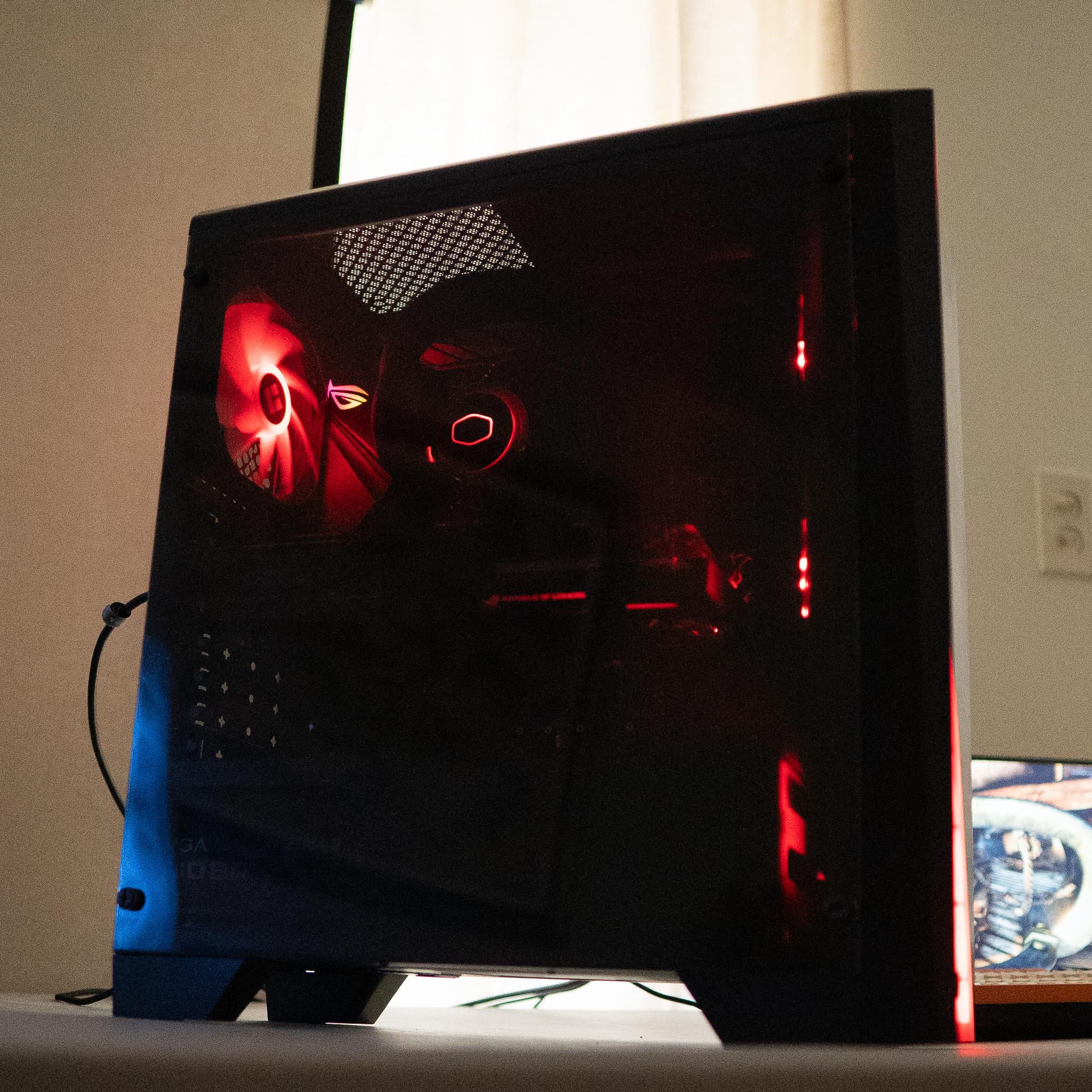 🩸⚫ | GTX 1660 Ti | RYZEN 7 2700X | 16GB DDR4 RAM | 256GB NVME SSD + 1TB HDD | Ruby Rocket 4.0