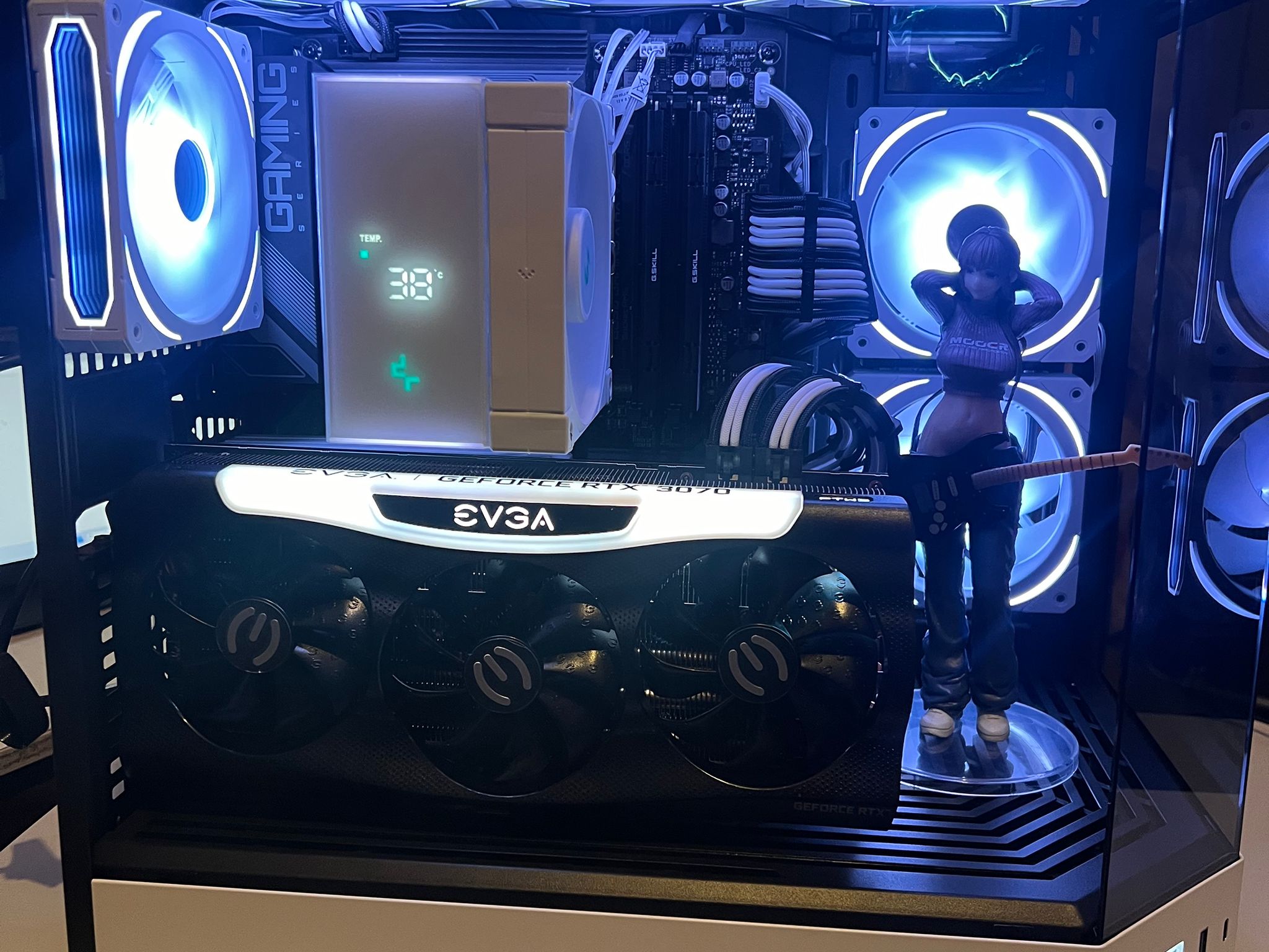 Hyte Y60 ❄️ Gaming PC | Ryzen 7 7800X3D | RTX 3070 | 32GB RAM | 1TB SSD/2TB HDD | Windows 11 Pro