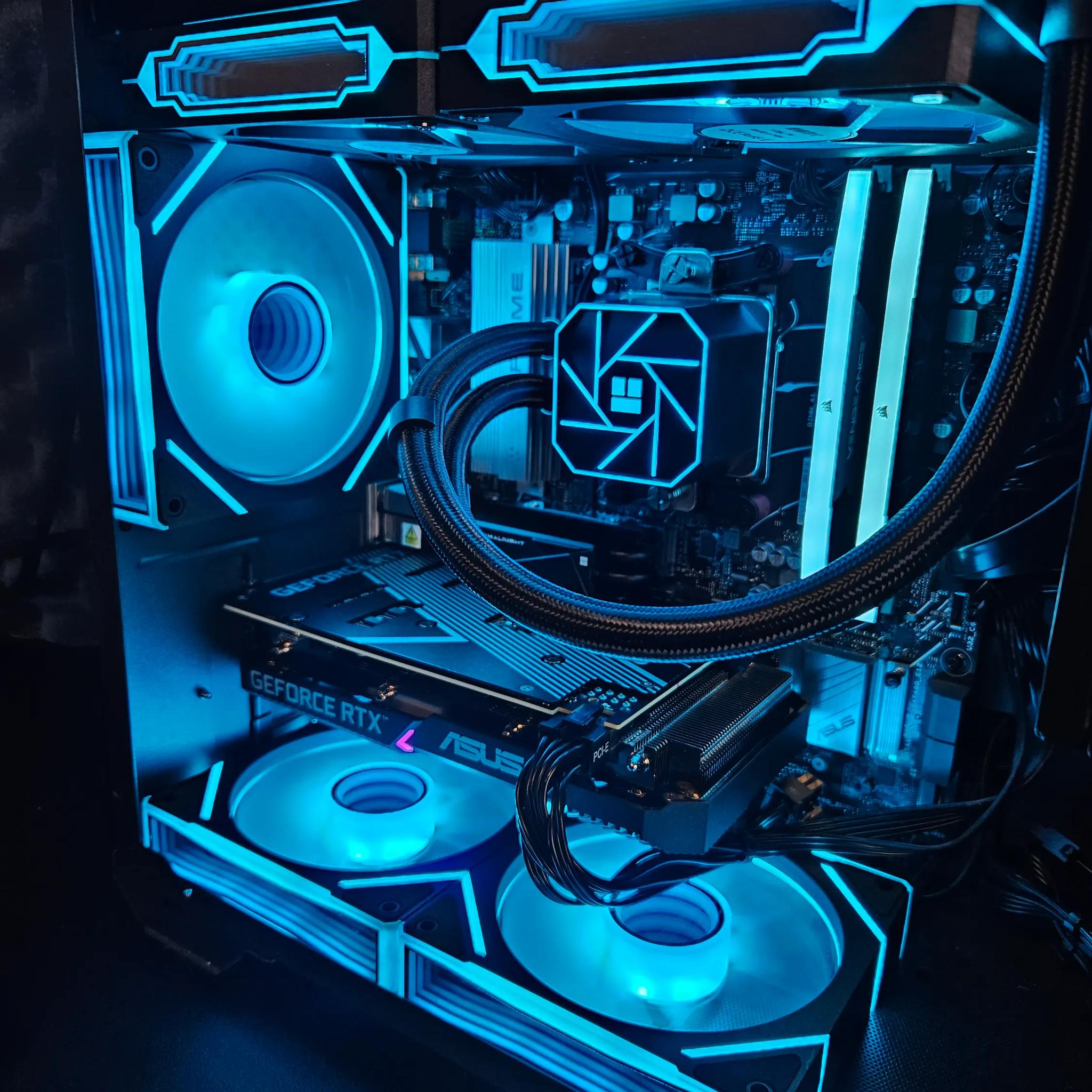 Scratch sale!! Portable liquid cooled RIG Ryzen 7 7800X3D / 32GB / 2TB SSD / RTX3060