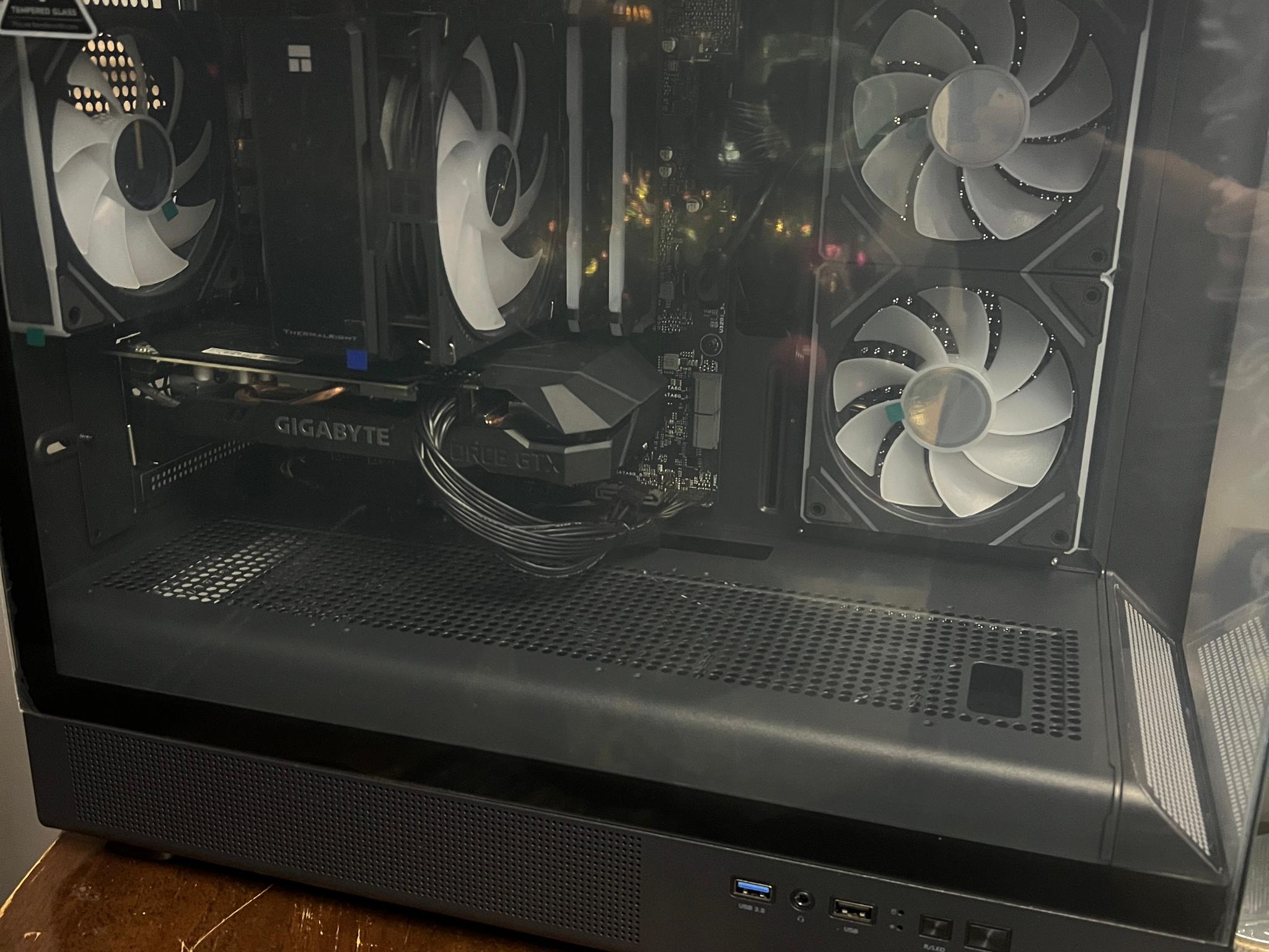 Intel i7 10700 | 16GB DDR4 RAM | GTX 1660 Super