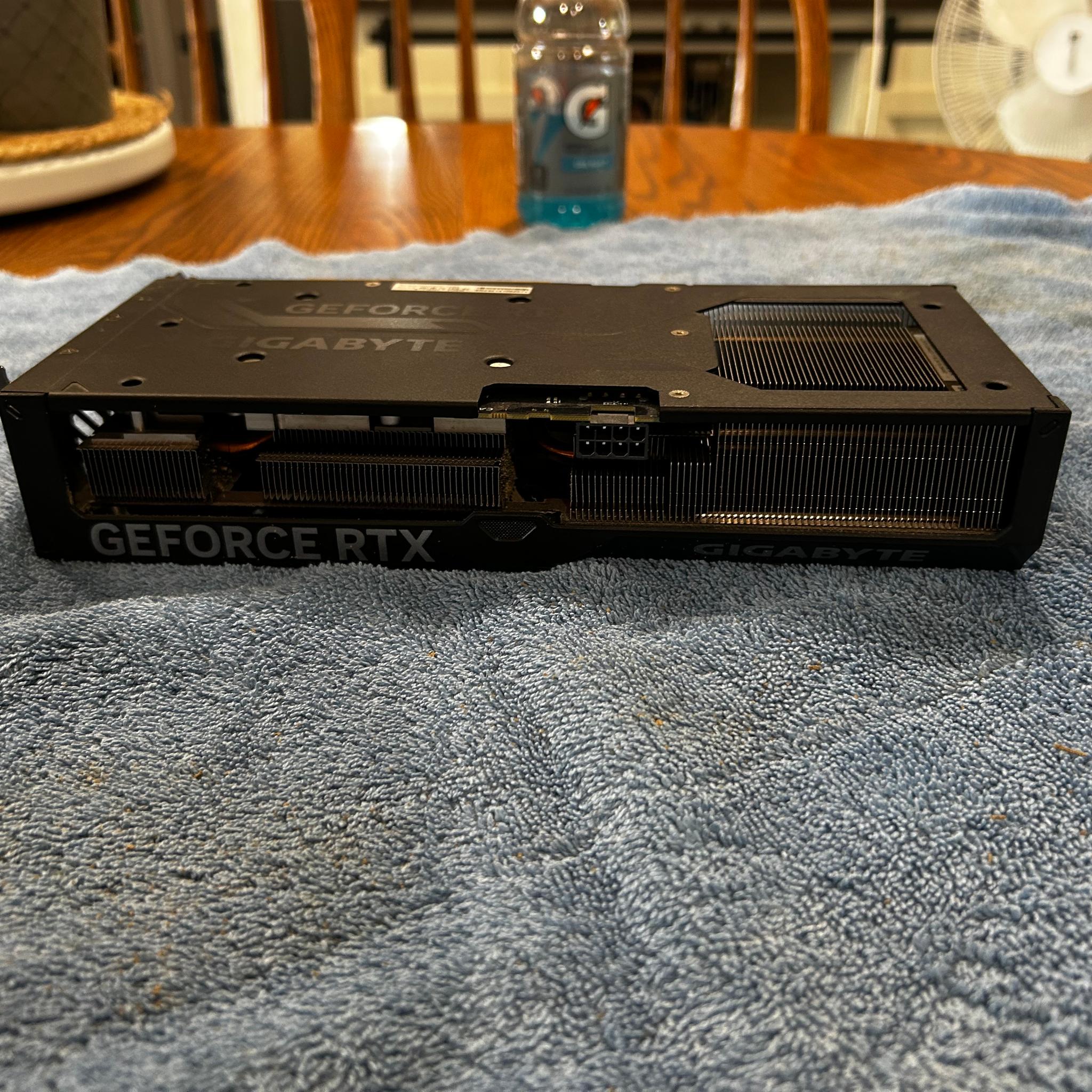 GIGABYTE WINDFORCE OC GeForce RTX 4070