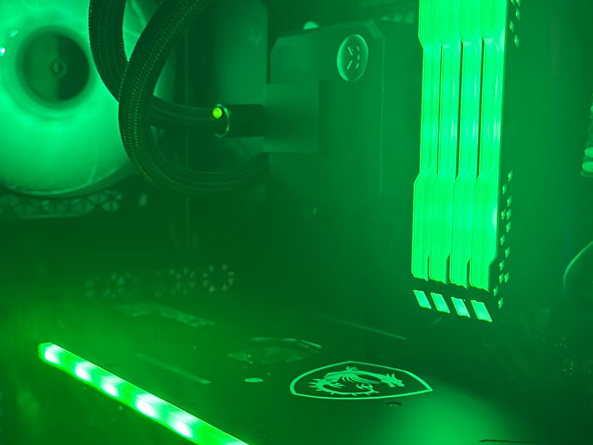 On Sale! Intel 10700 + Z490 Gaming Plus