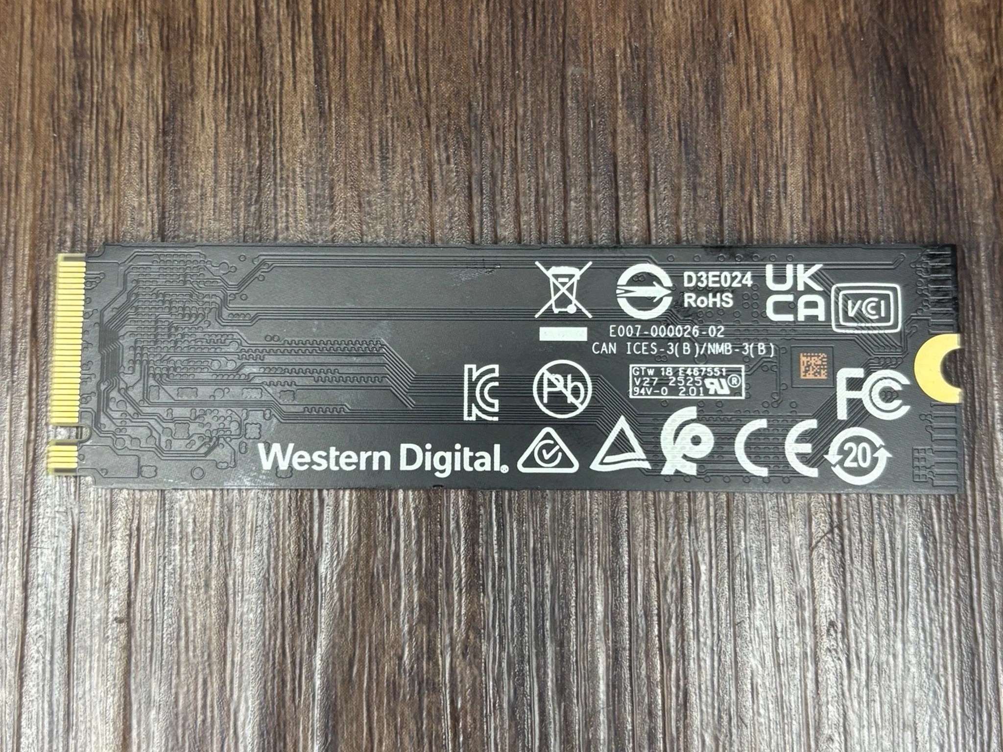 Western Digital WD Blue 1TB, M.2 2280, Internal SSD (WDS100T2B0B)