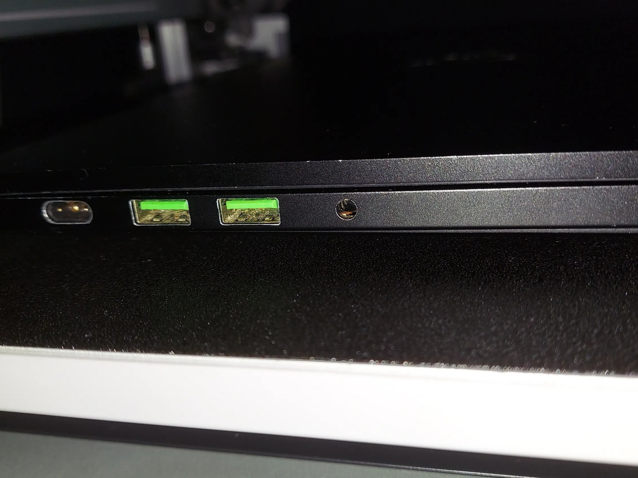 Razer 15 Windows 11 Gaming Laptop, i7, GTX 1060 6GB, 32GB RAM, 1TB SSD