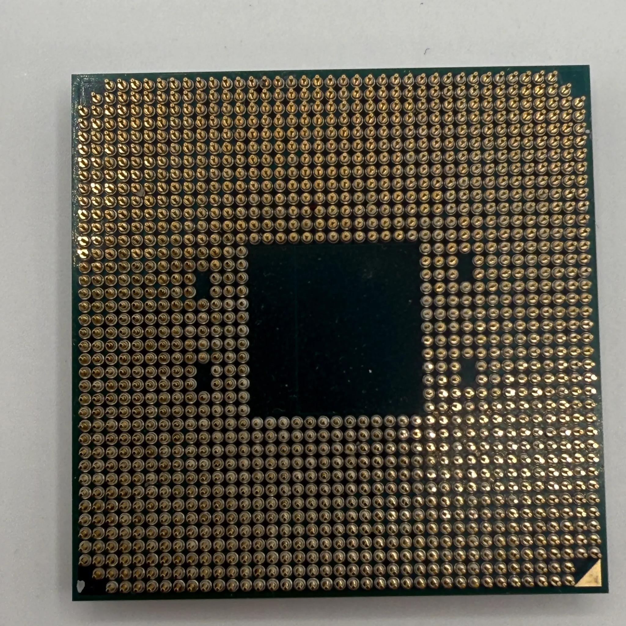Ryzen 7 3700X 8-Core 16-Thread 4.4 GHz