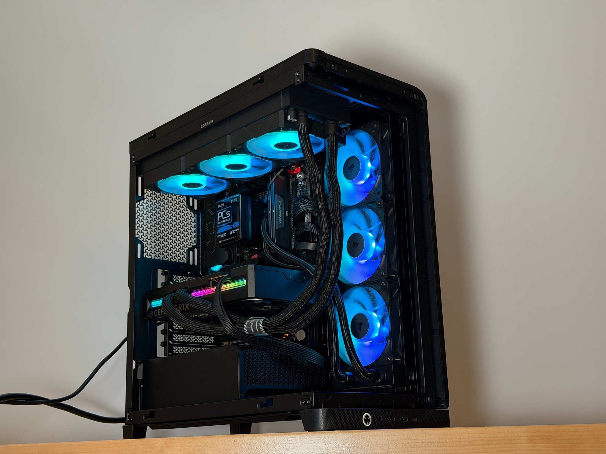 RTX 5090 Astral Liquid Cooled, Ryzen 7 9800x3d Gaming/Workstation PC