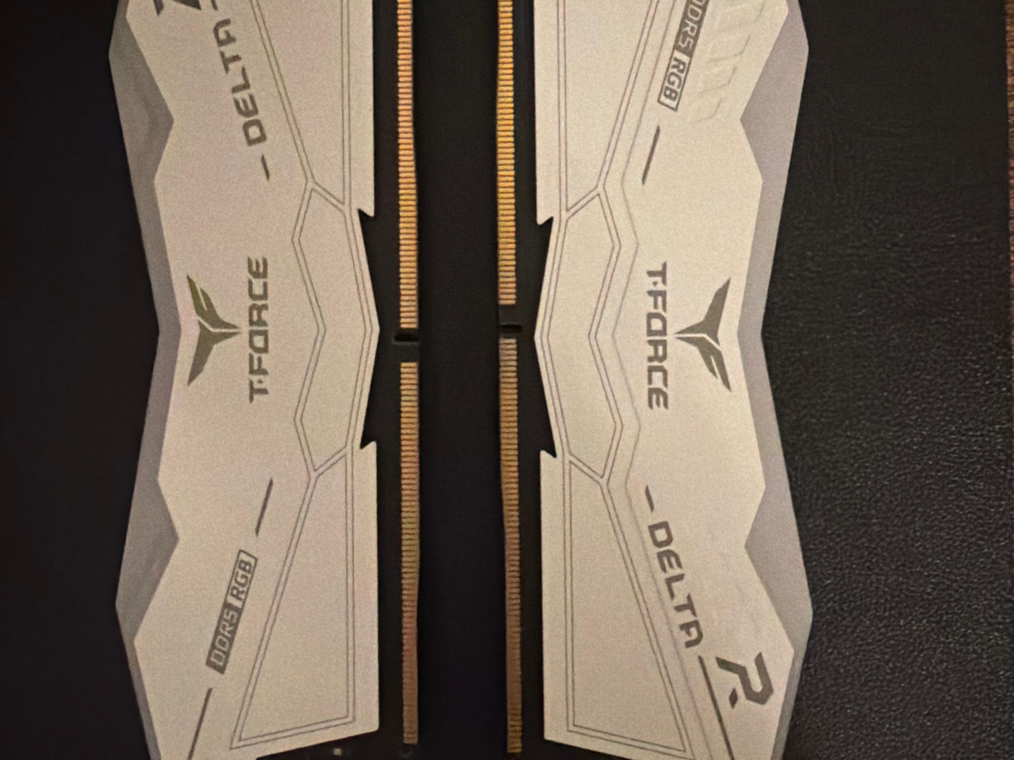 TEAMGROUP T-Force Delta RGB 16GB DDR5-7200 (2x16GB)
