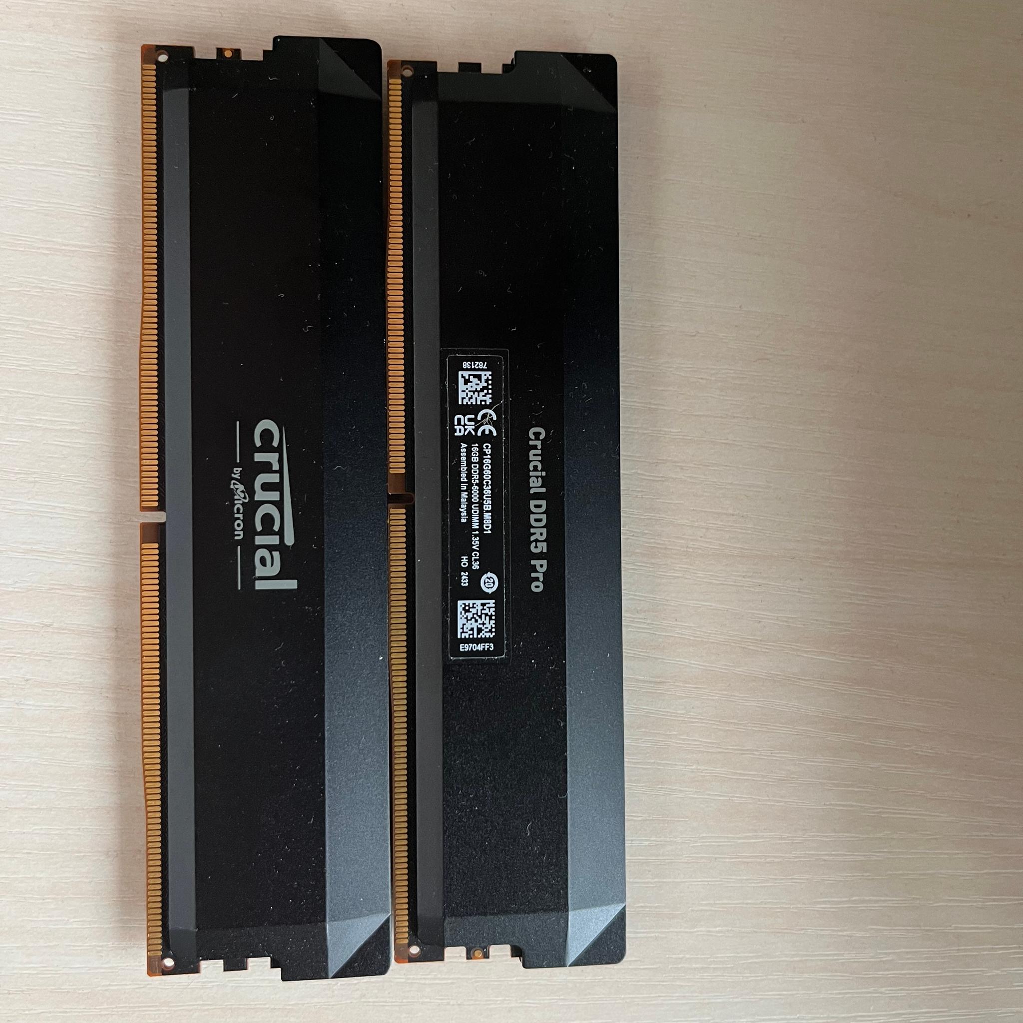 Crucial - Pro Overclocking 32GB (2x16GB) DDR5 6000MHz C36 UDIMM Desktop Memory - Black