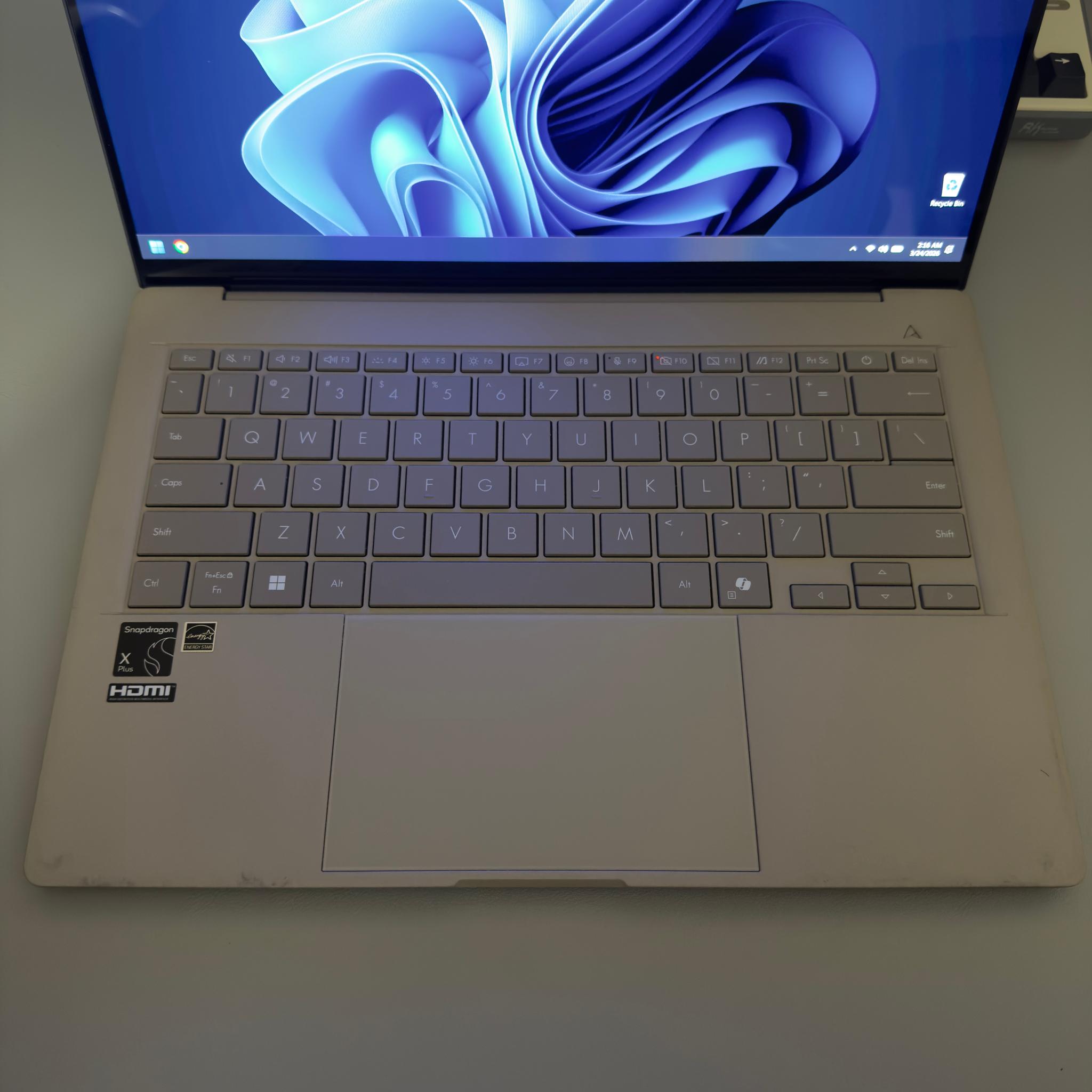 ASUS Zenbook OLED