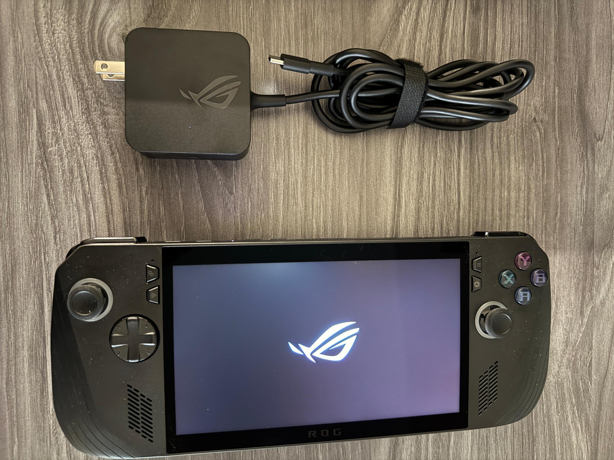 ASUS ROG Ally X - 7" 120Hz - 2TB SSD - 24 GB RAM - AMD Ryzen Z1 Extreme