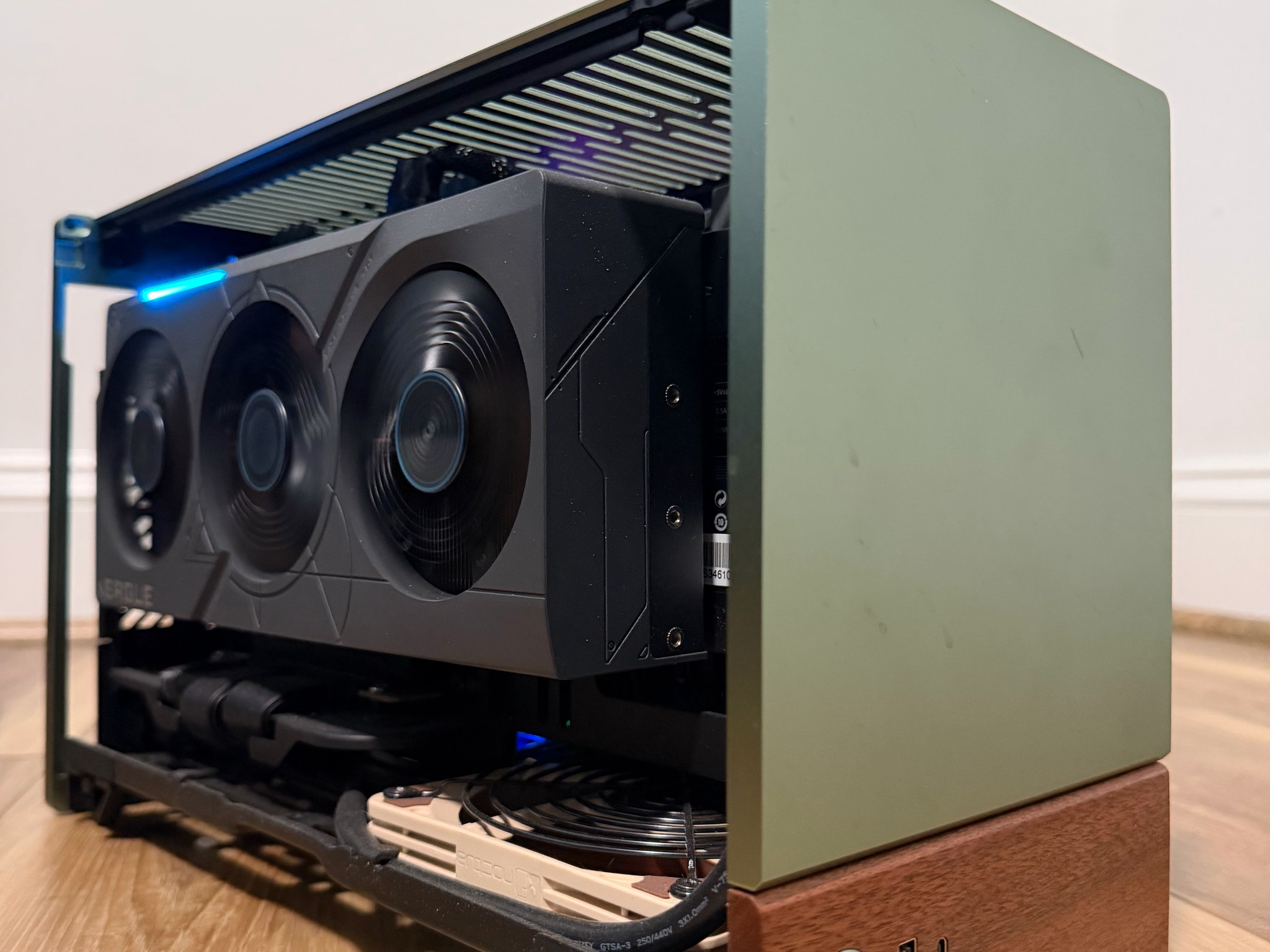 🩶🪵"Ironwood"🪵🩶| 1440p/4k Gaming | RTX 4070 Super | Intel i7 12700k | 32gb DDR5 | 2tb SSD | SFF