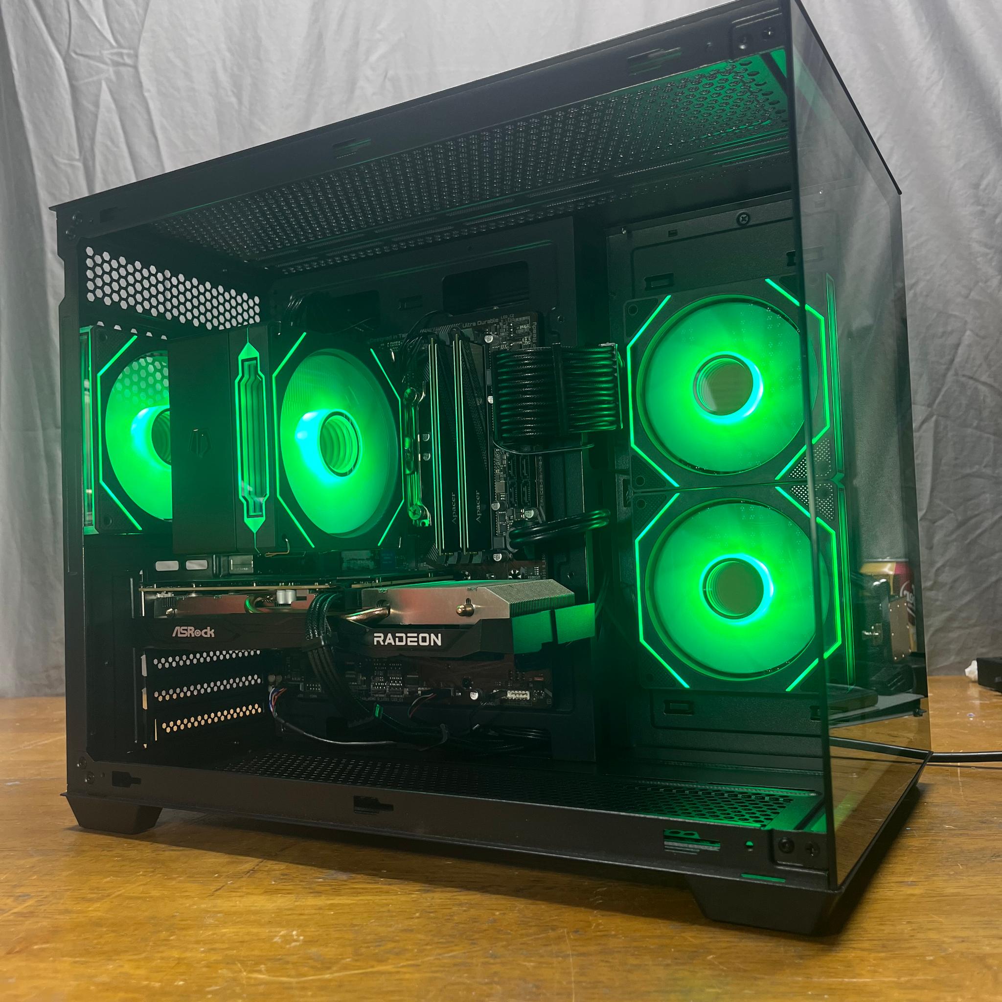 RX 6600 | i5 10400F | 16GB RAM | Gaming PC
