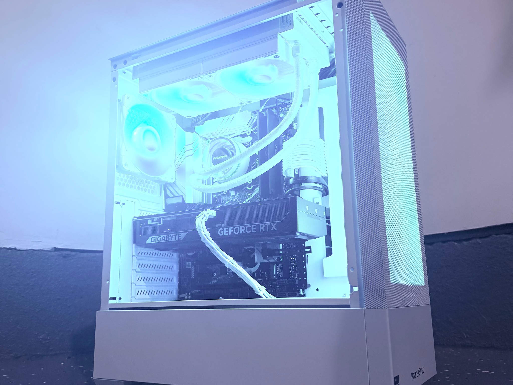 🌈"Celestial Flux"⚪️ | 1440p Gaming | RTX 5070 | i7 14700KF | 32GB DDR5 | 1TB SSD | Free Shipping
