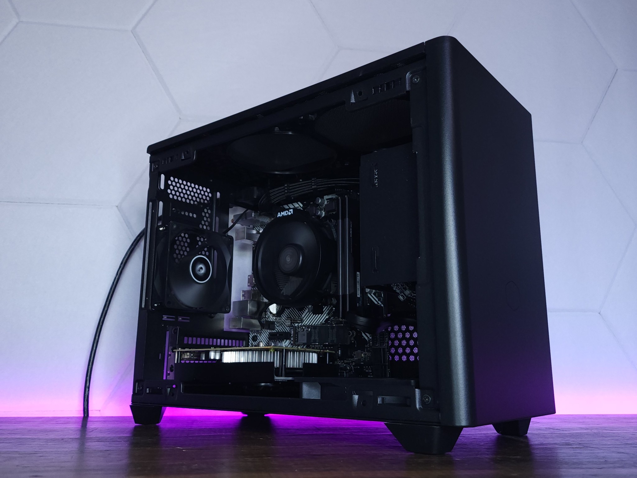 Ryzen 3 2300X | GTX 1050 | 16GB RAM | 512GB M.2 NVMe