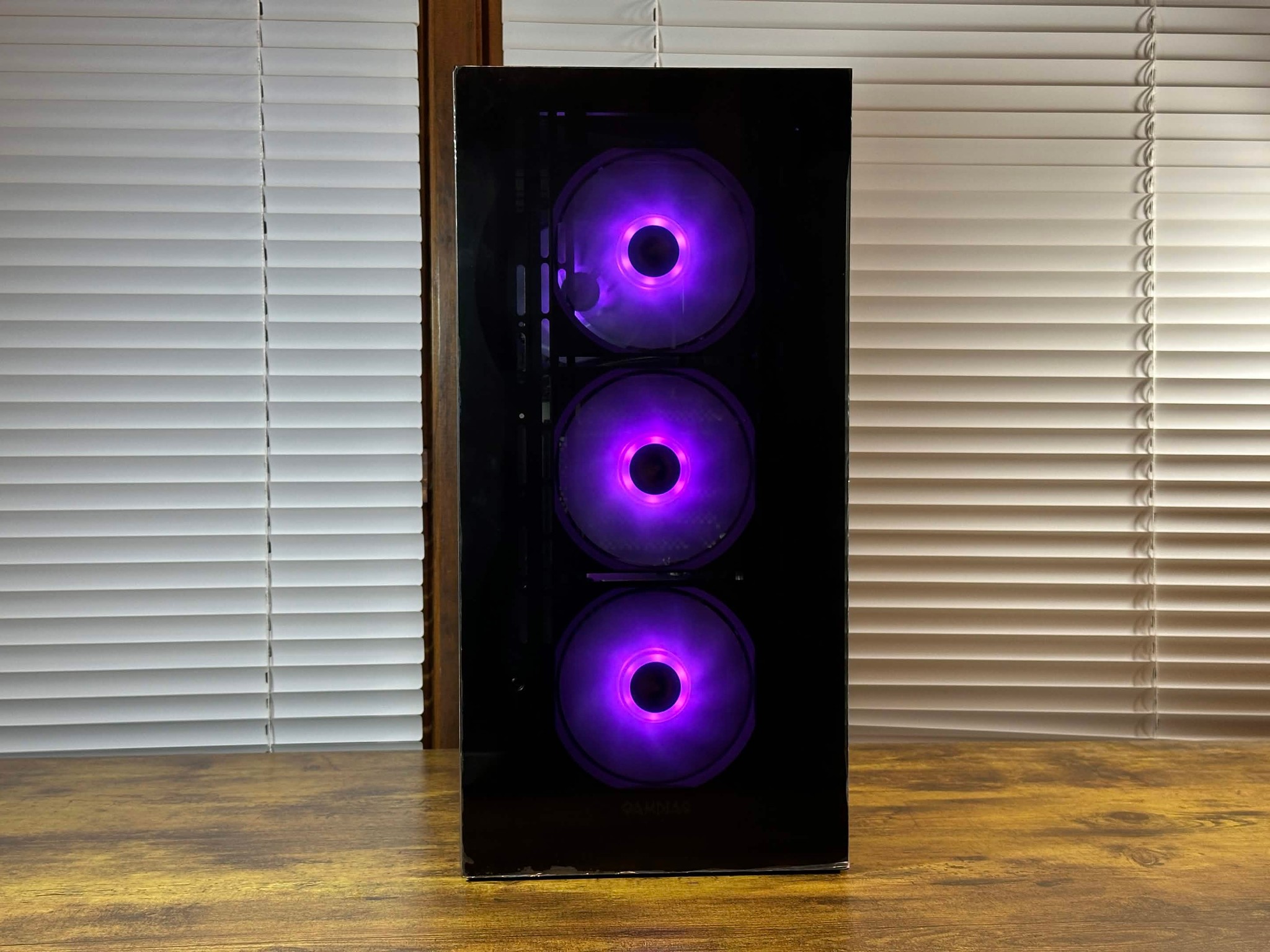 Nvidia P4000 8GB | Intel i5 8500 | 16GB DDR4 | 500GB SSD | Win11 | WIFI | 1080P Budget Gaming PC