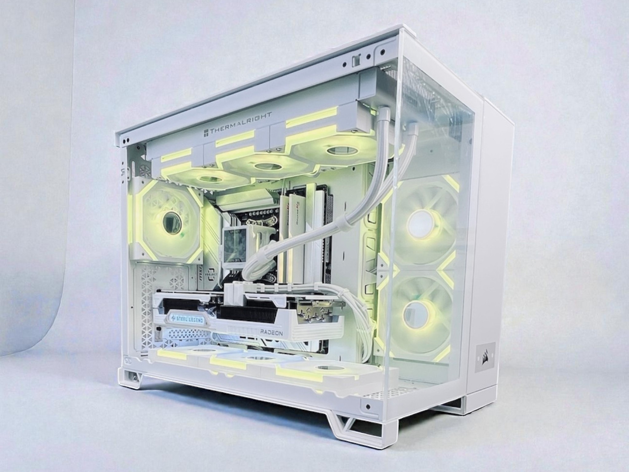 Ryzen 7 9800X3D | RX 9070 XT | 32GB DDR5 | 2 TB M.2 | WIFI 6 |  White Gamer