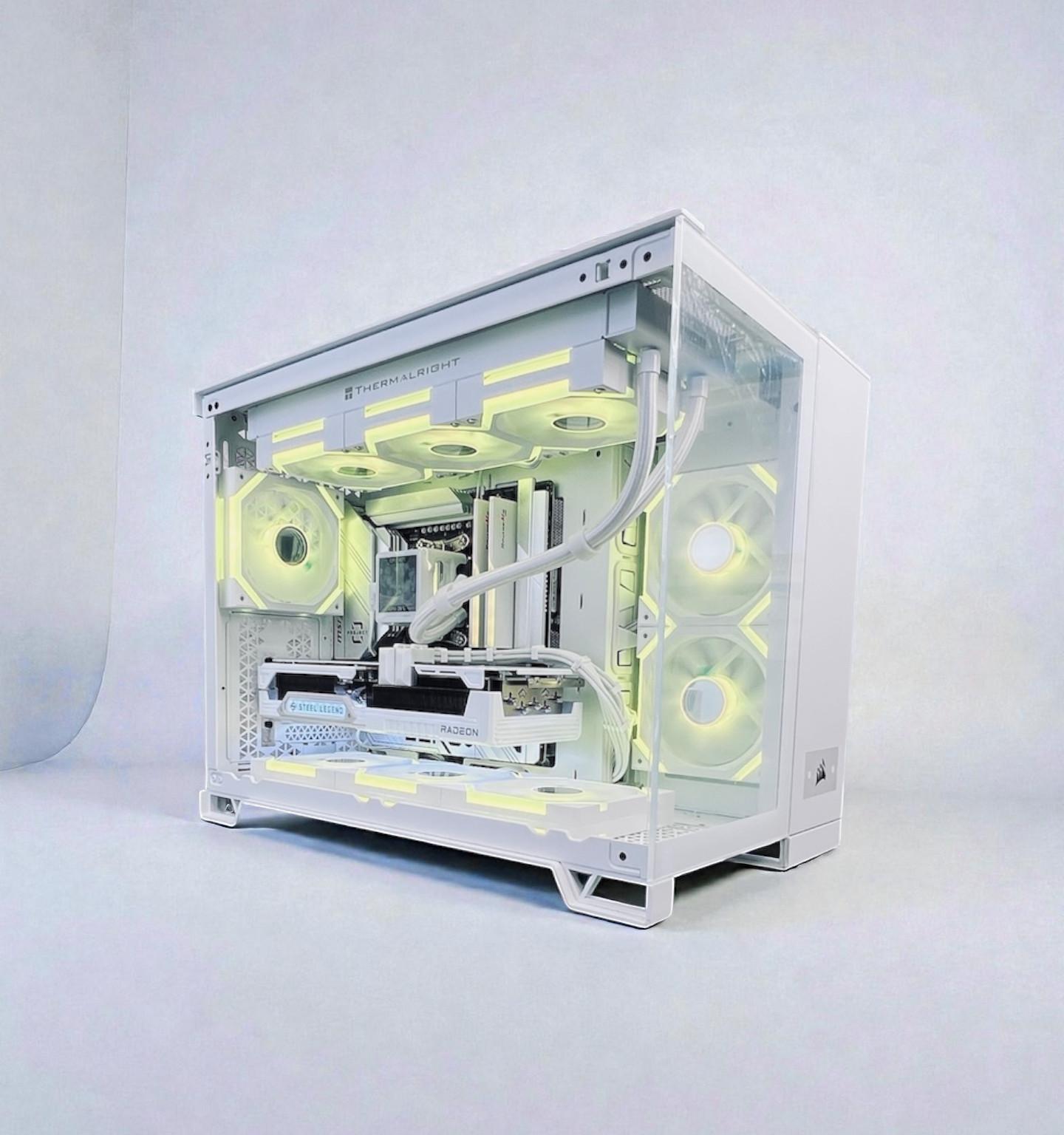 Ryzen 7 9800X3D | RX 9070 XT | 32GB DDR5 | 2 TB M.2 | WIFI 6 |  White Gamer