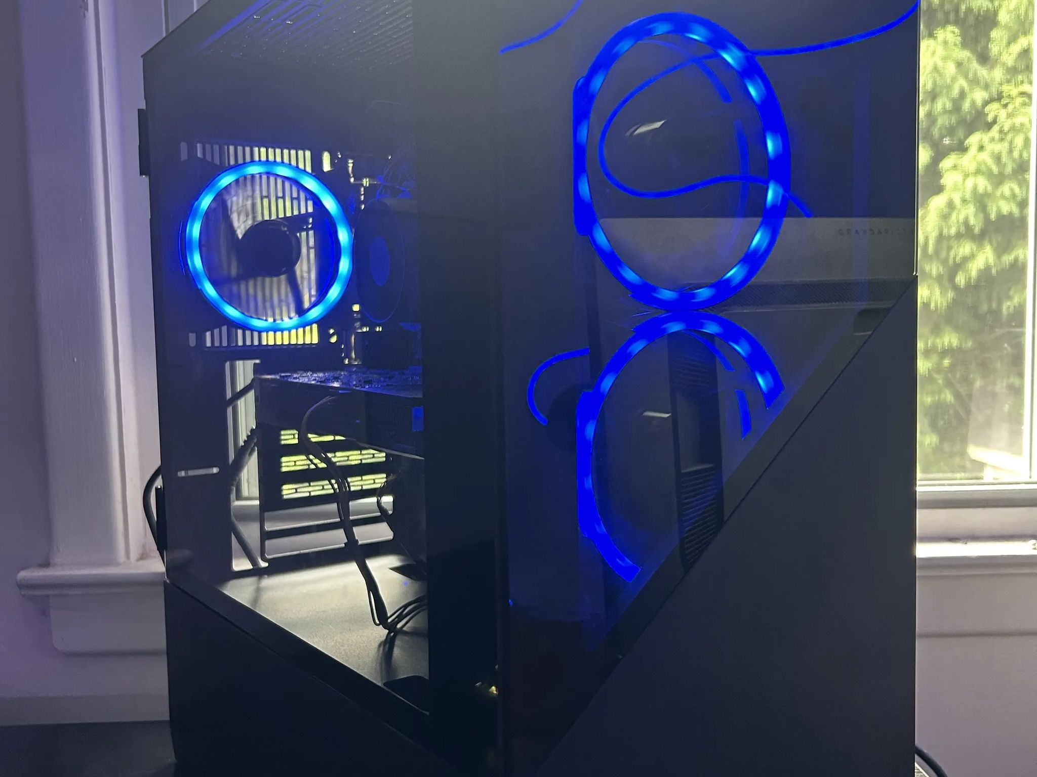 GAMING PC i5 8GB NVIDIA GTX 950 RGB Lighting RGB Fans