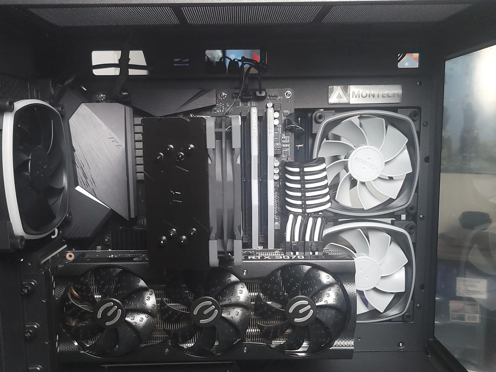 Black Thunder 🌨⚡️ Gaming PC - RTX 3070 - Ryzen 5 5600x - 32GB RAM - 1TB + 250GB NVME PCIe 4.0