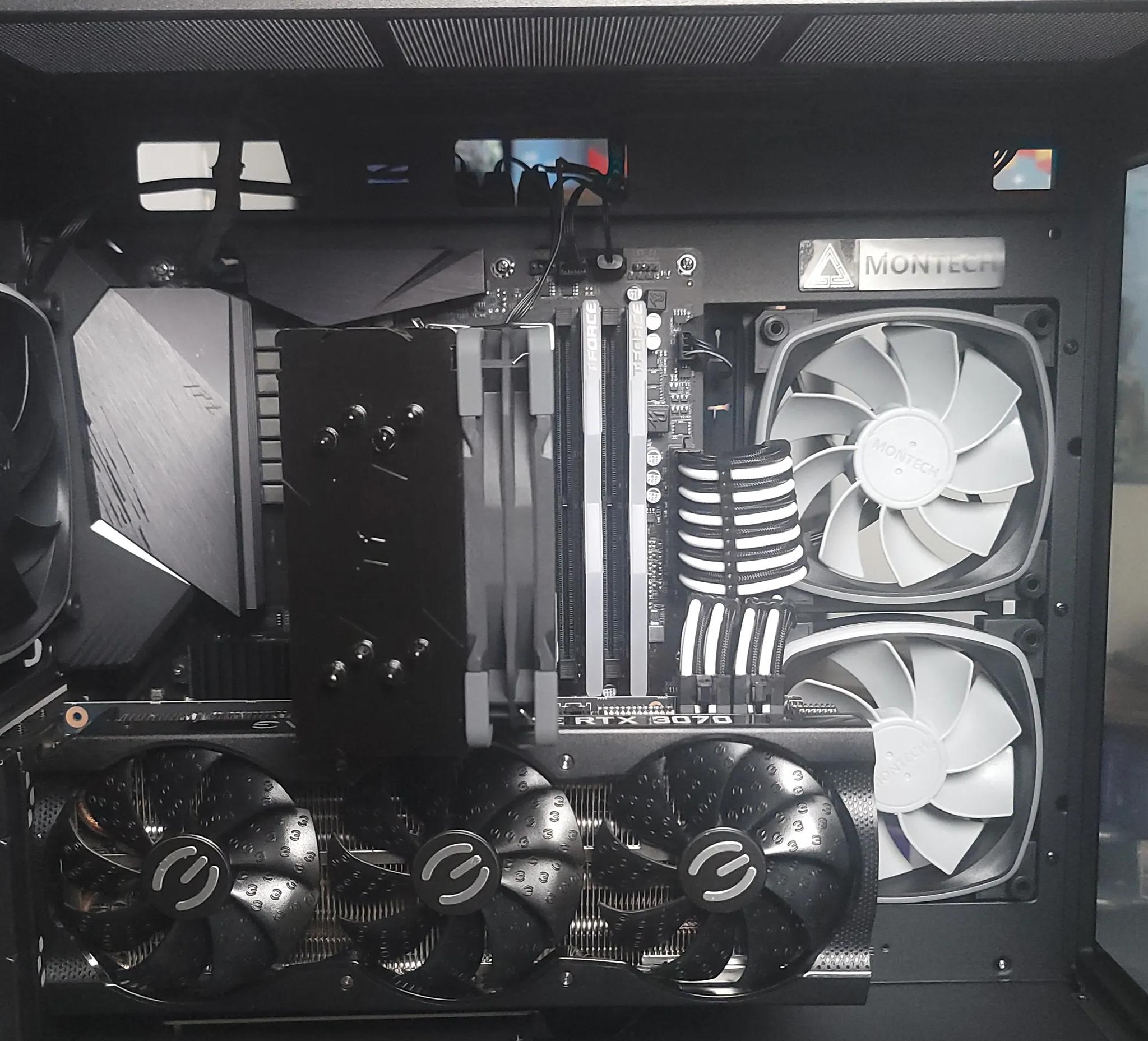 Black Thunder 🌨⚡️ Gaming PC - RTX 3070 - Ryzen 5 5600x - 32GB RAM - 1TB + 250GB NVME PCIe 4.0