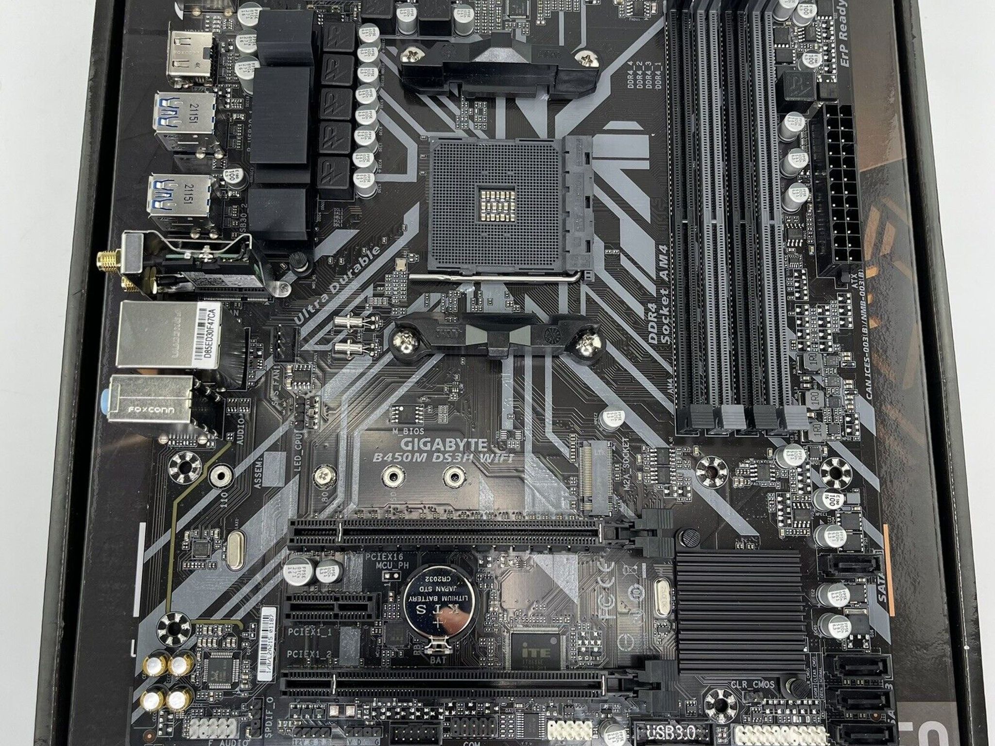 Gigabyte B450M DS3H WiFi Bluetooth AMD AM4 DDR4 Motherboard