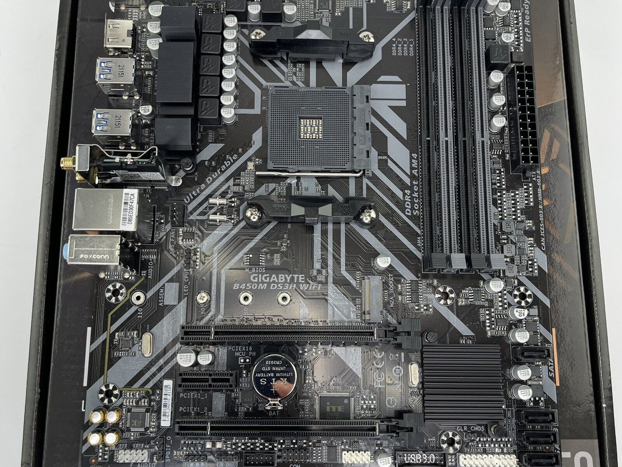 Gigabyte B450M DS3H WiFi Bluetooth AMD AM4 DDR4 Motherboard