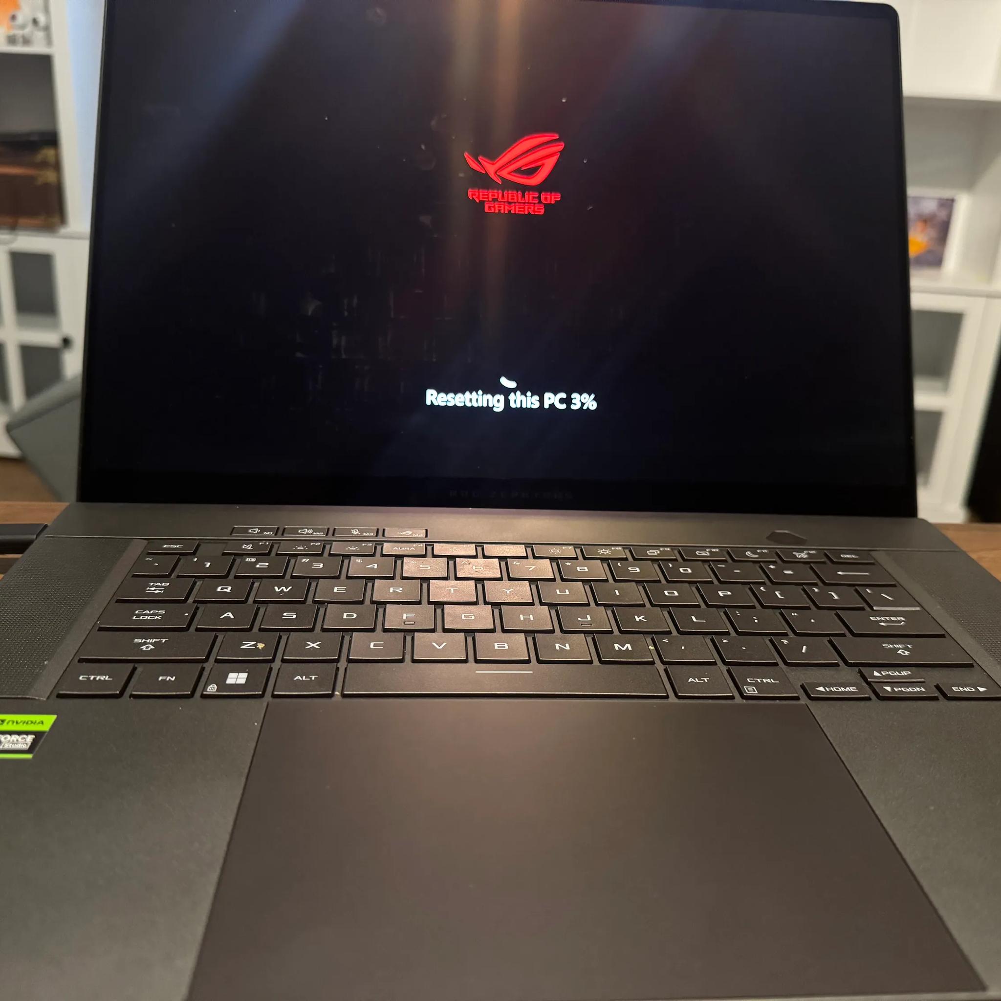 ASUS ROG Zephyrus G16 GU605MY