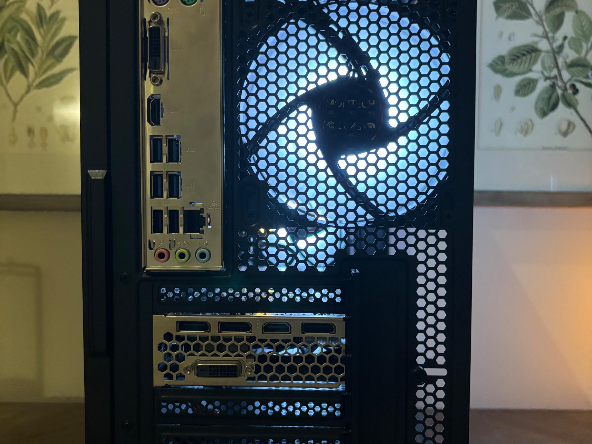 GTX 1080 | Ryzen 5500 | 16GB | 1TB NVMe