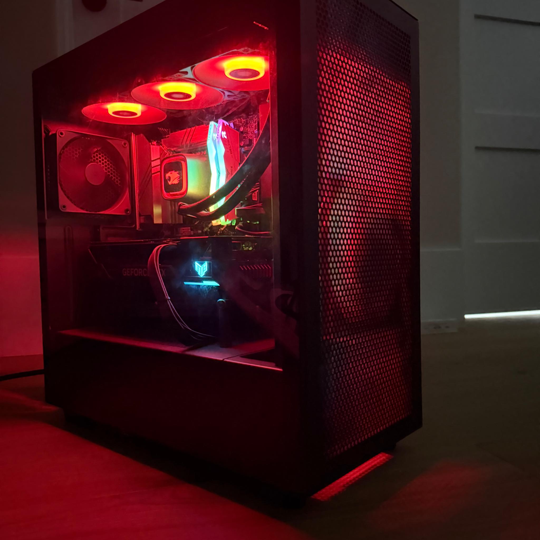 Intel i7-14700KF | RTX 4070 Ti | 32GB DDR5 | 3TB NVMe | NZXT H7