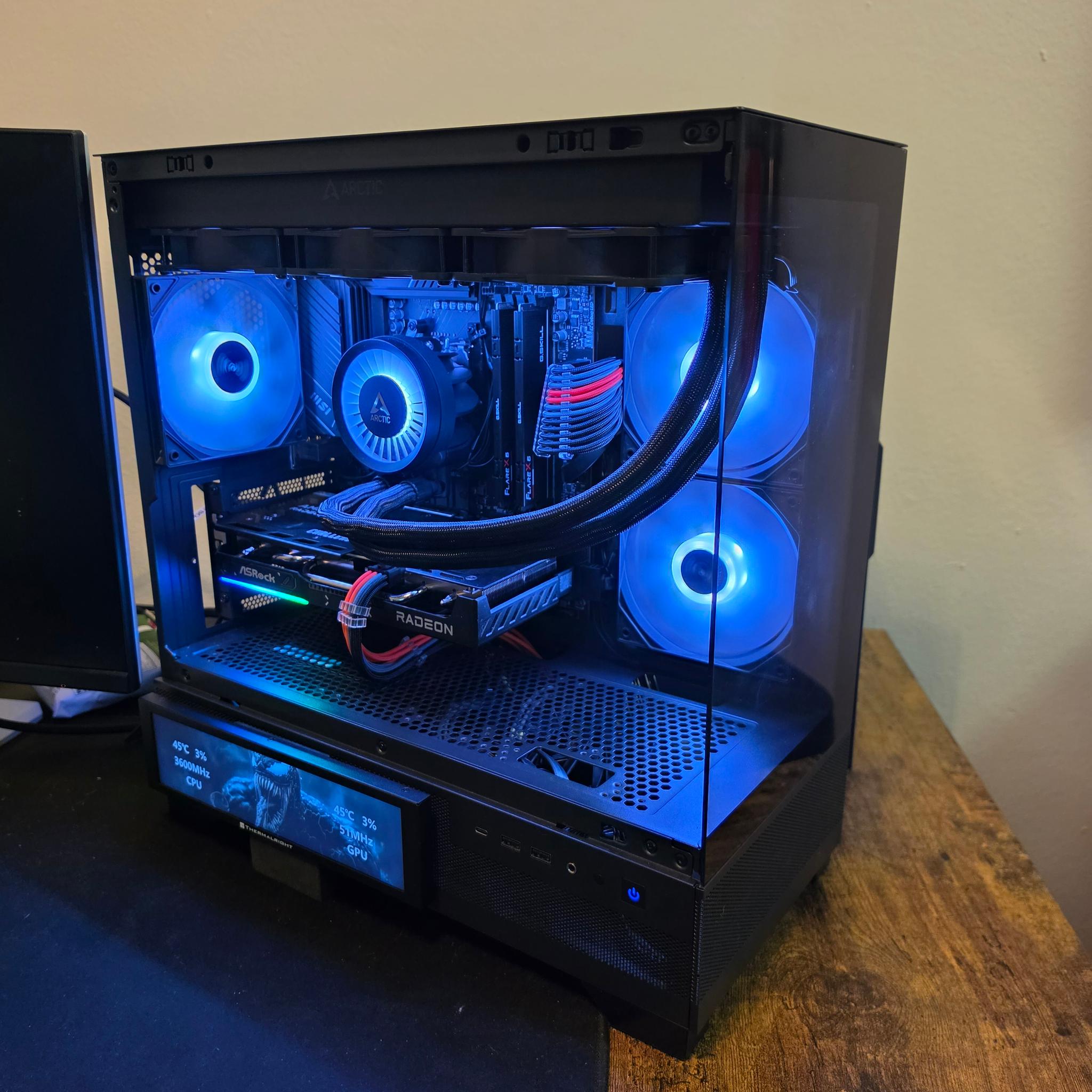Radeon RX 9060 XT 16GB Custom Gaming PC - Ryzen 7 7700X, 32GB RAM