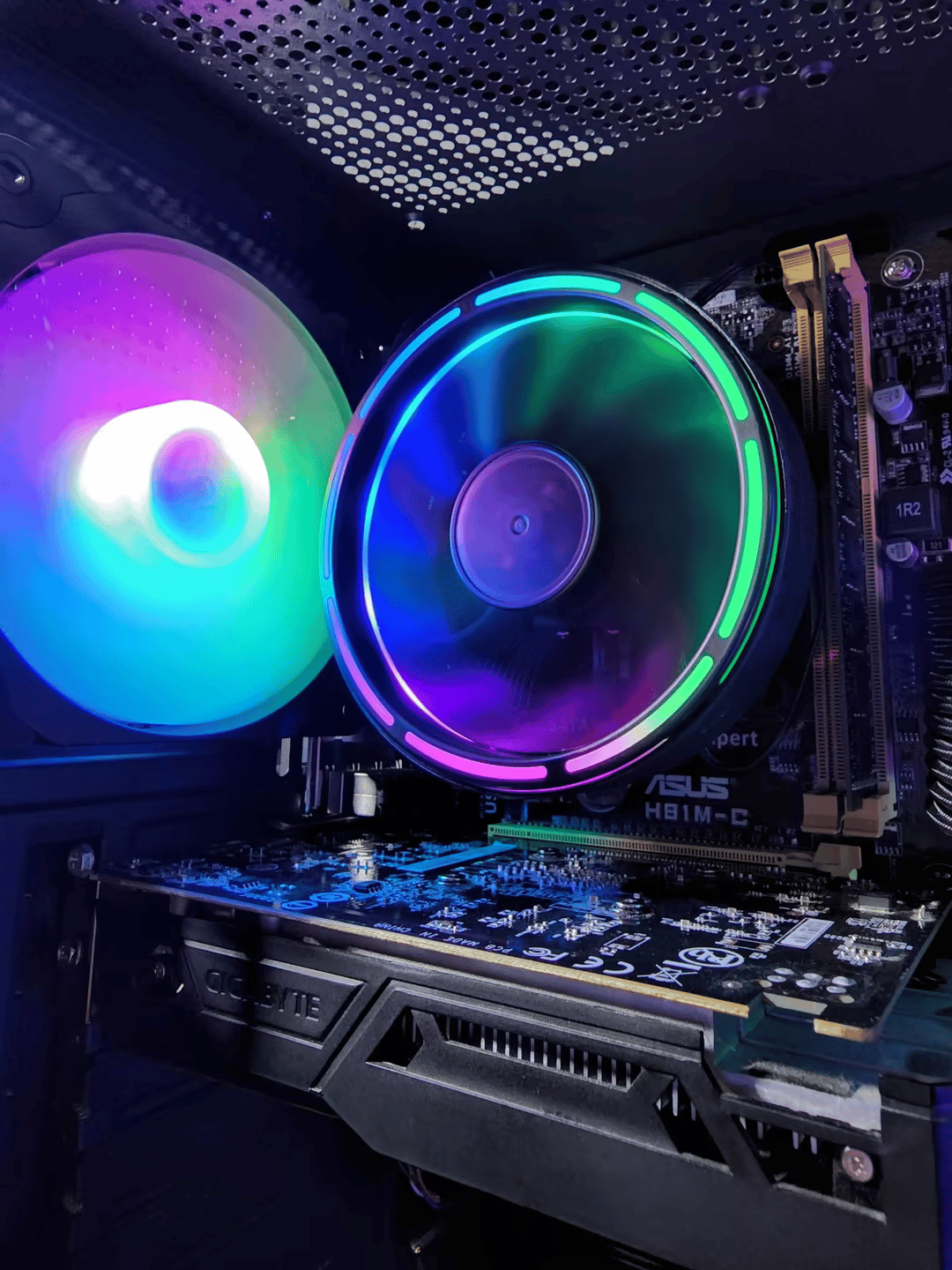 GreyScaled | i5 4590S - GTX 1050TI - 120GB SSD 1TB HDD 