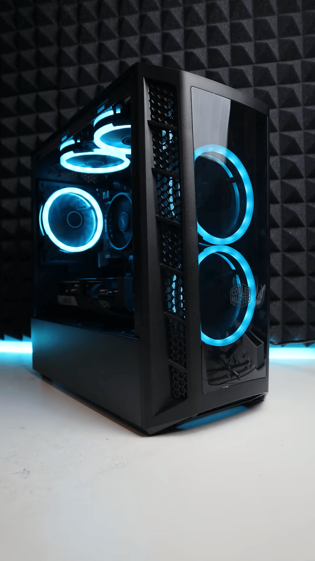 Prithee | Ryzen 7 1700/RX 6600 Gaming PC FREE SHIPPING