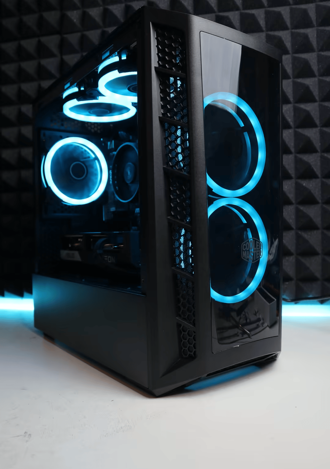 Prithee | Ryzen 7 1700/RX 6600 Gaming PC FREE SHIPPING