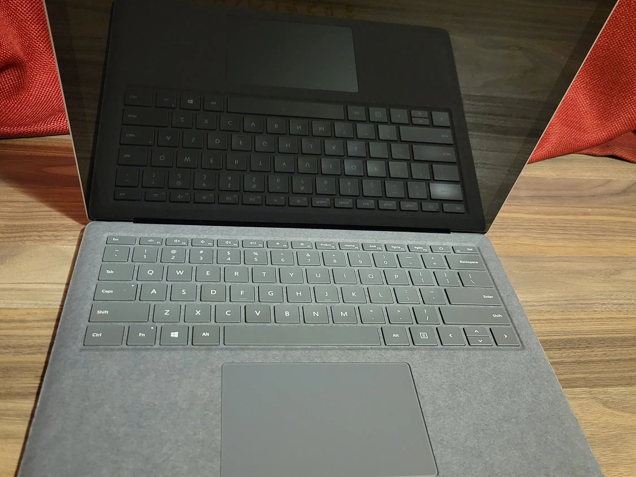Microsoft Surface Laptop 5 - 512gb ssd - evo i7-1255u - 13.5" 2k Touch Screen