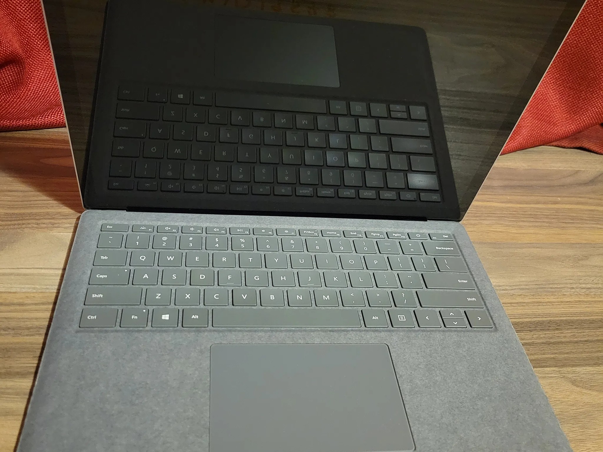 Microsoft Surface Laptop 5 - 512gb ssd - evo i7-1255u - 13.5" 2k Touch Screen