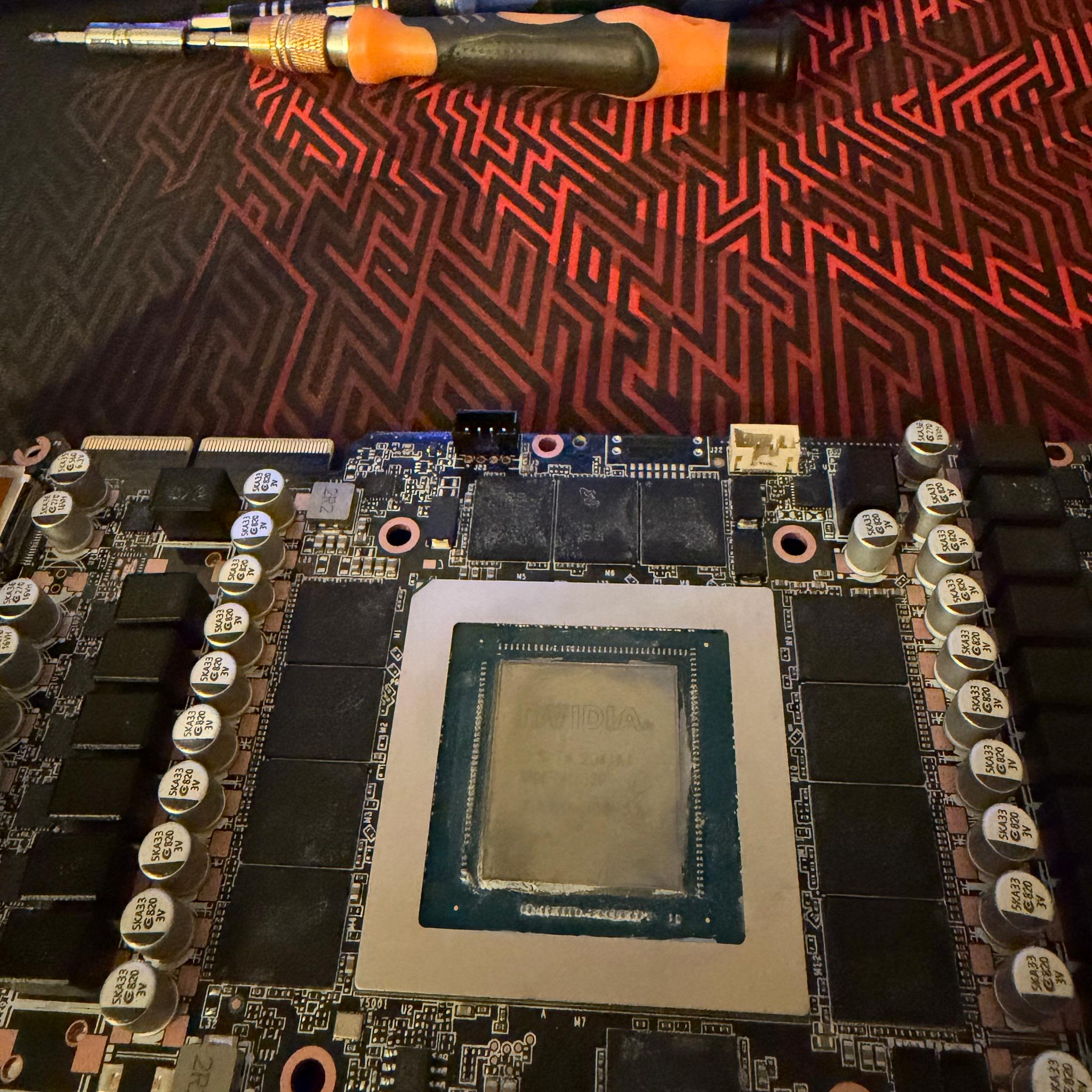 *NOT WORKING* PNY XLR8 Gaming EPIC-X RGB GeForce RTX 3090 *FOR PARTS*