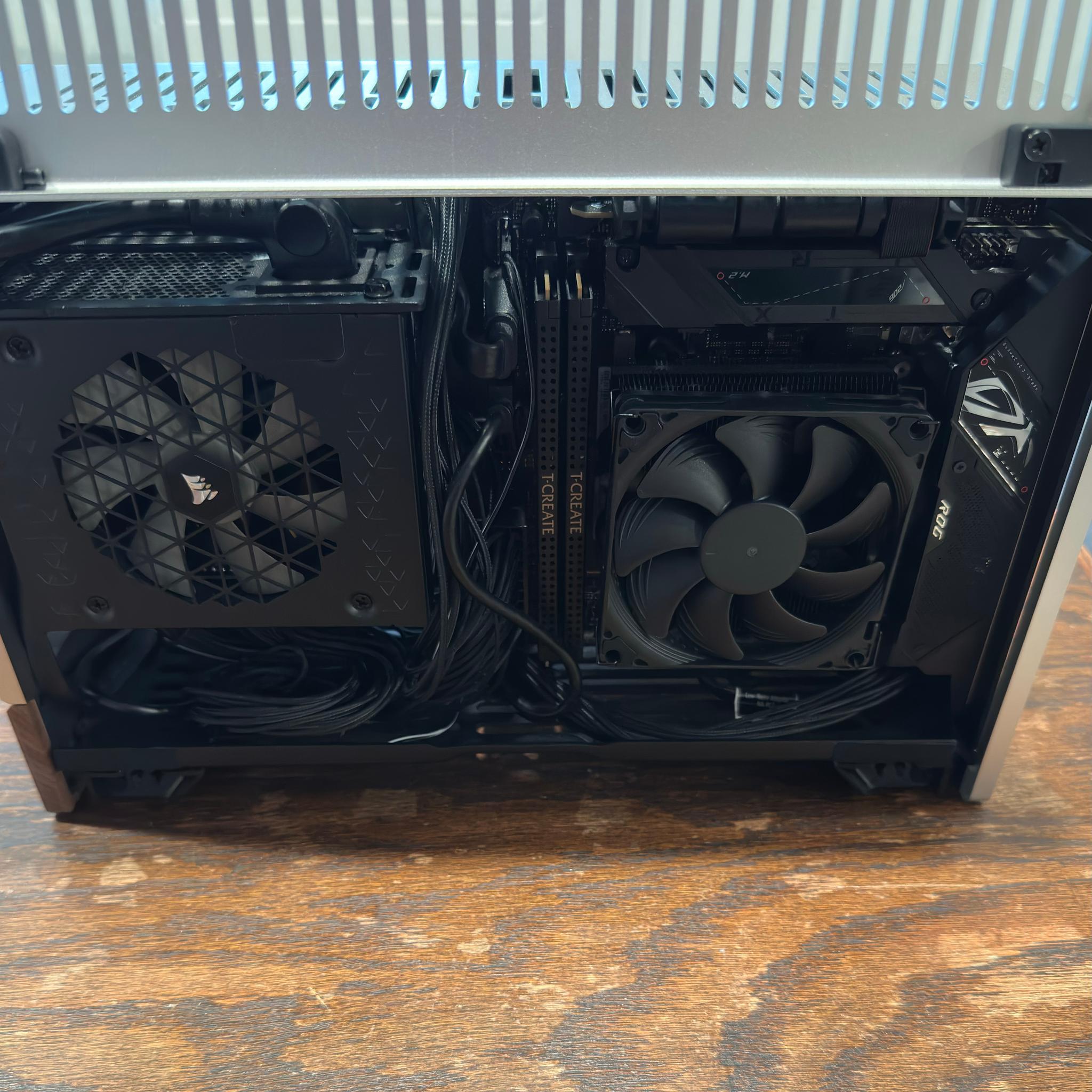 RTX 4070TI Super X Ryzen 7 7800X3D SFF PC