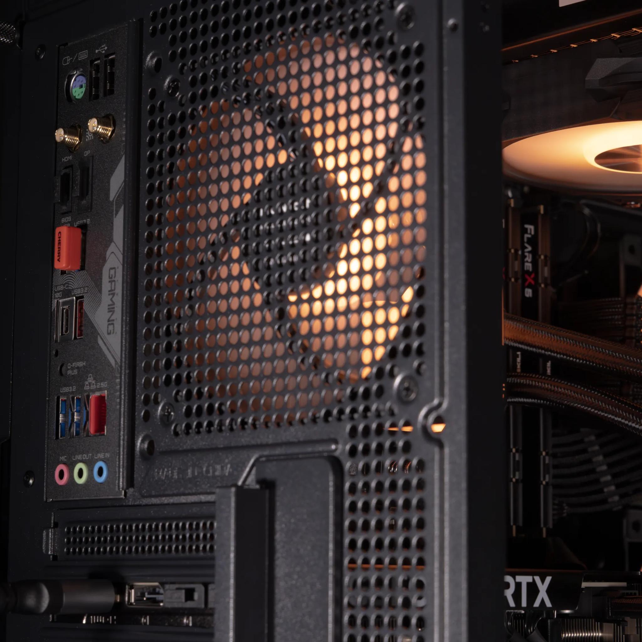 🚀 Boost 🚀  RTX 5070Ti / AMD R7 9700X / 1TB NVME / 32GB DDR5 RAM / 360 AIO / Windows 11 Pro