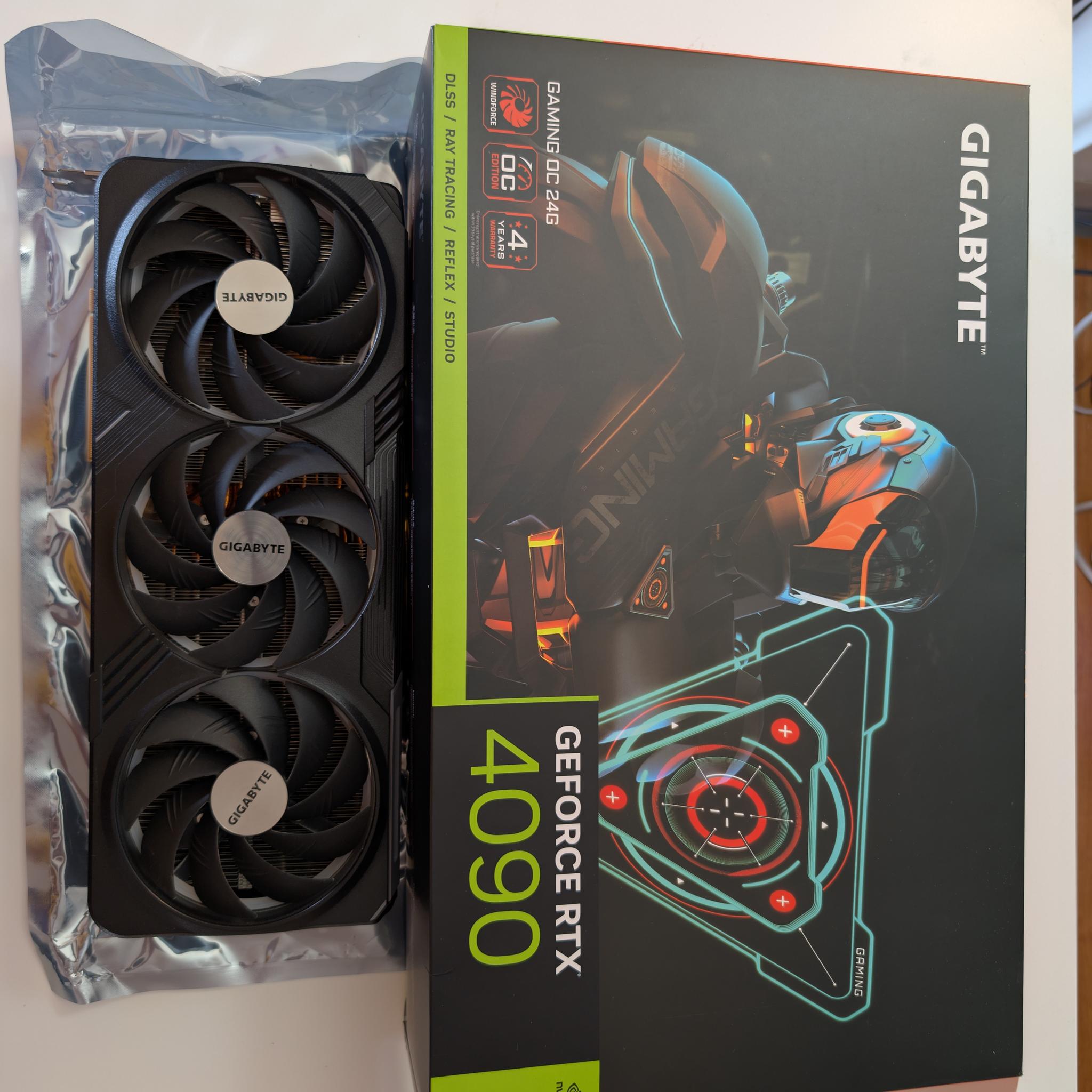 GIGABYTE GeForce RTX 4090 GAMING OC 24G with original box and 4x8 pin to 16 pin adapter