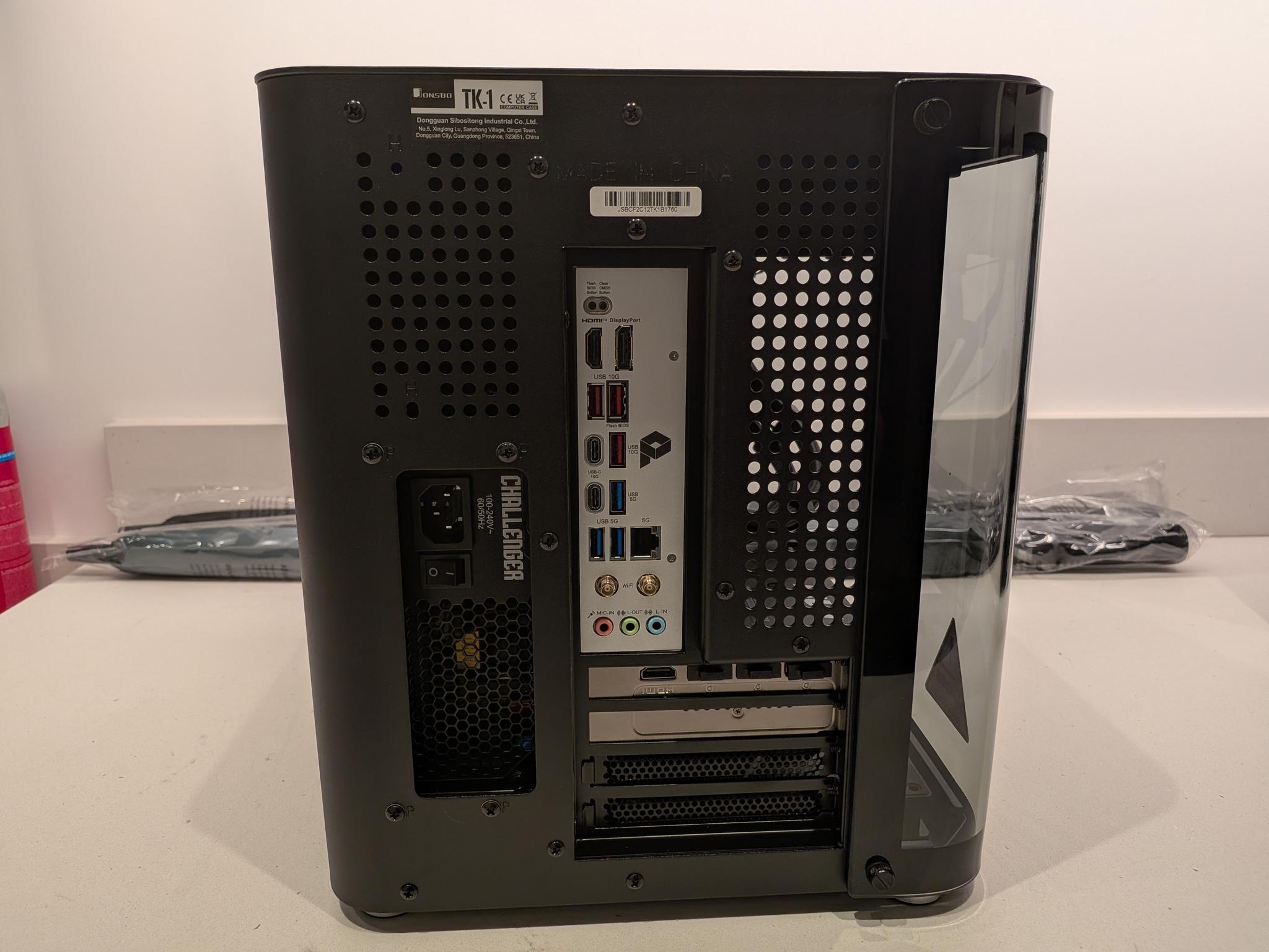 Bomb Devil - RTX 5070, Ryzen 7 9700X, 32 GB DDR5 RAM, 2 TB Gen 5 NVME, RGB, Liquid Cooled