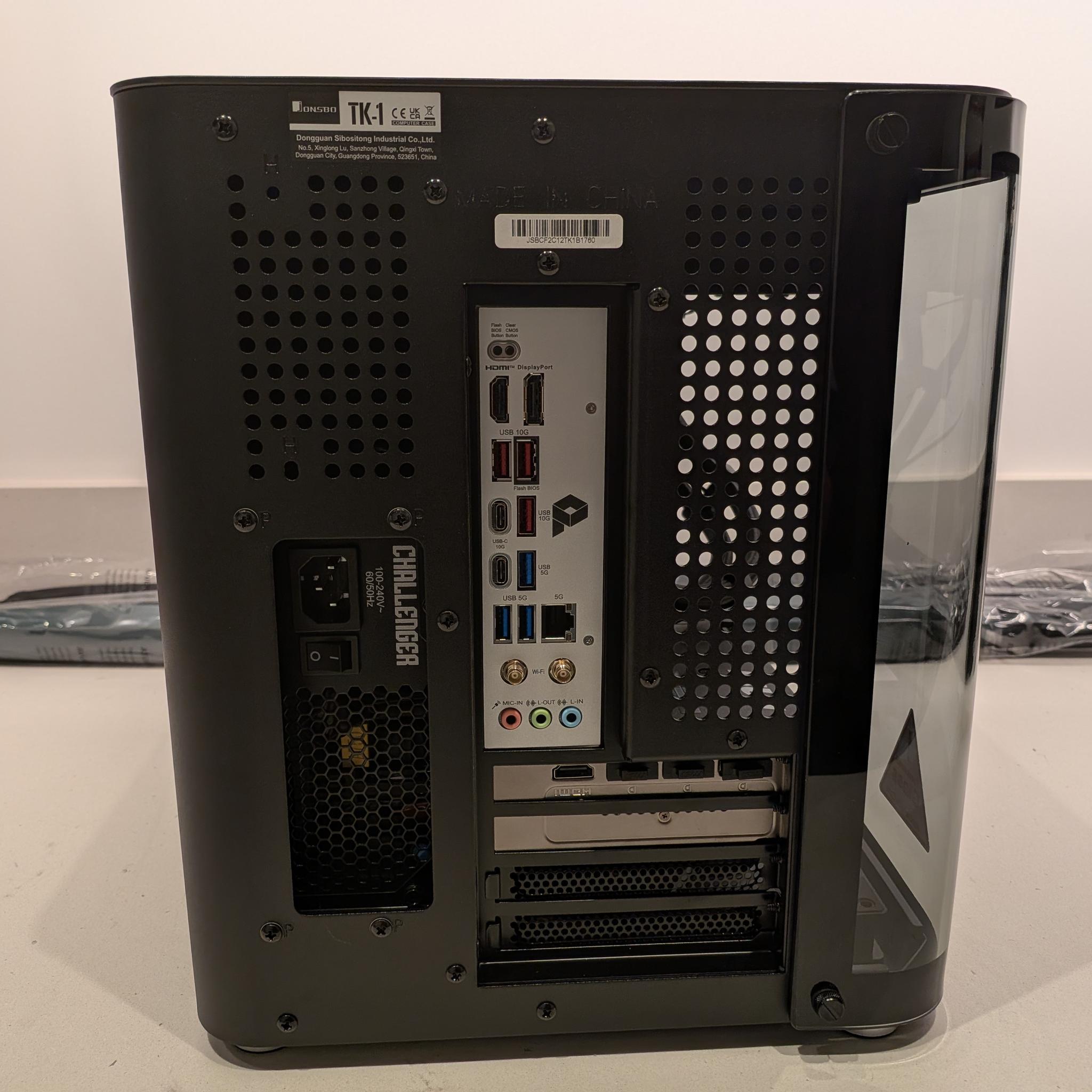 Bomb Devil - RTX 5070, Ryzen 7 9700X, 32 GB DDR5 RAM, 2 TB Gen 5 NVME, RGB, Liquid Cooled