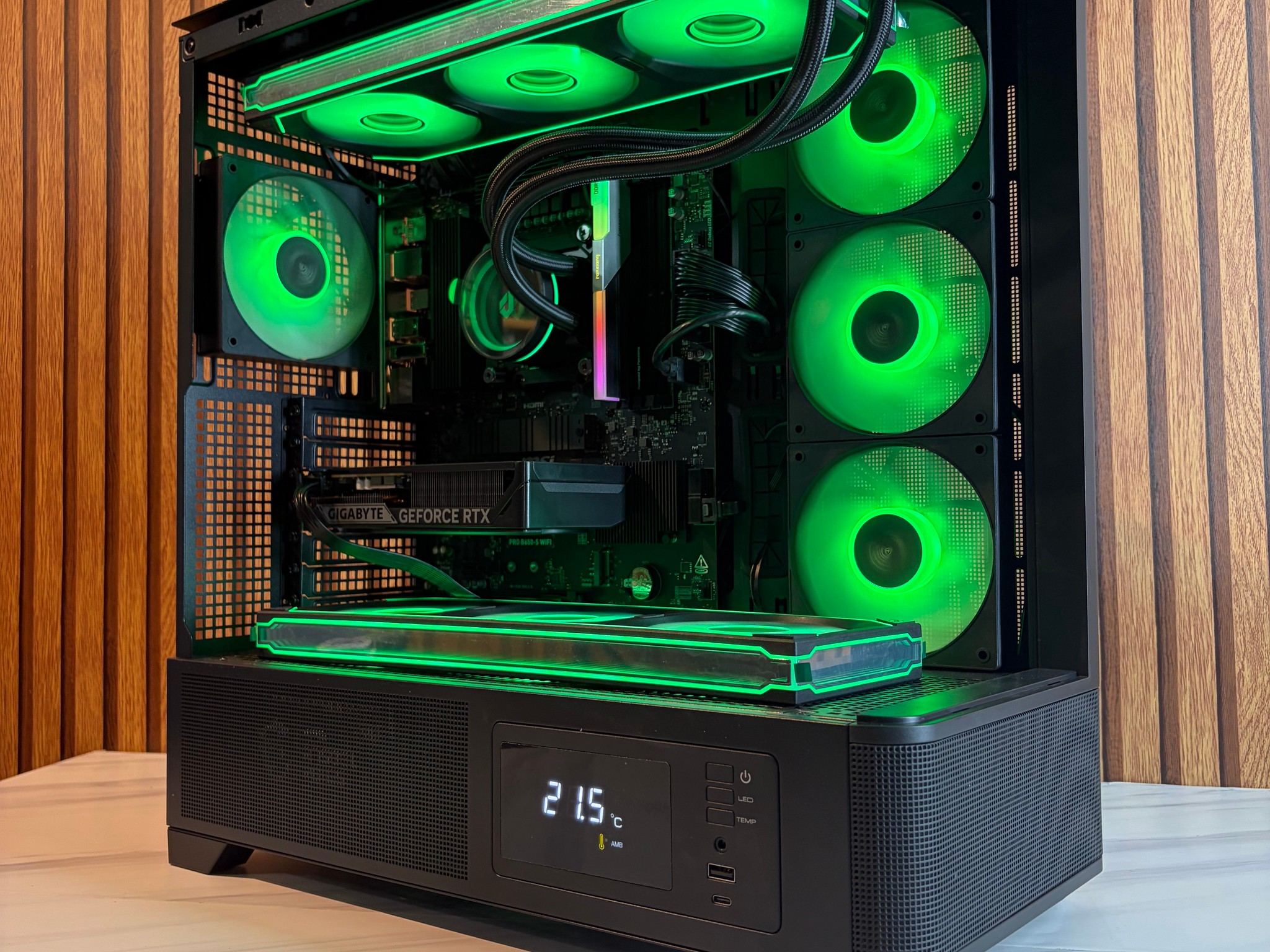 RTX 5060 | RYZEN 5 9600X | 24GB DDR5 | 1TB SSD| 360MM AIO | 750W