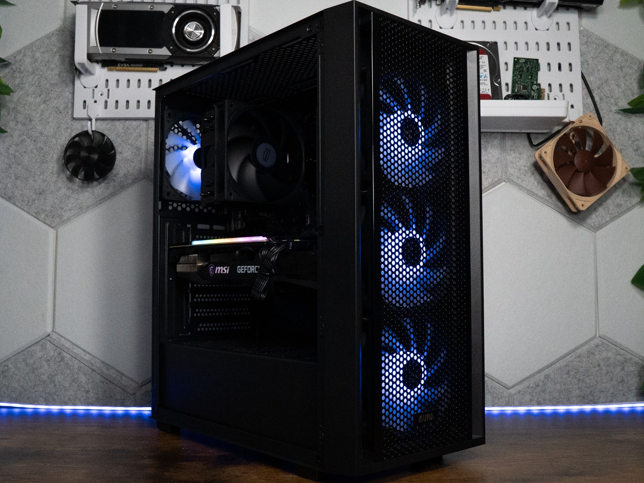 ❇️❇️ | MSI GeForce RTX 3070 Ti 8GB | RYZEN 9 3900X | 32GB DDR4 RAM | 2TB SSD | Y2K Destiny GOLD